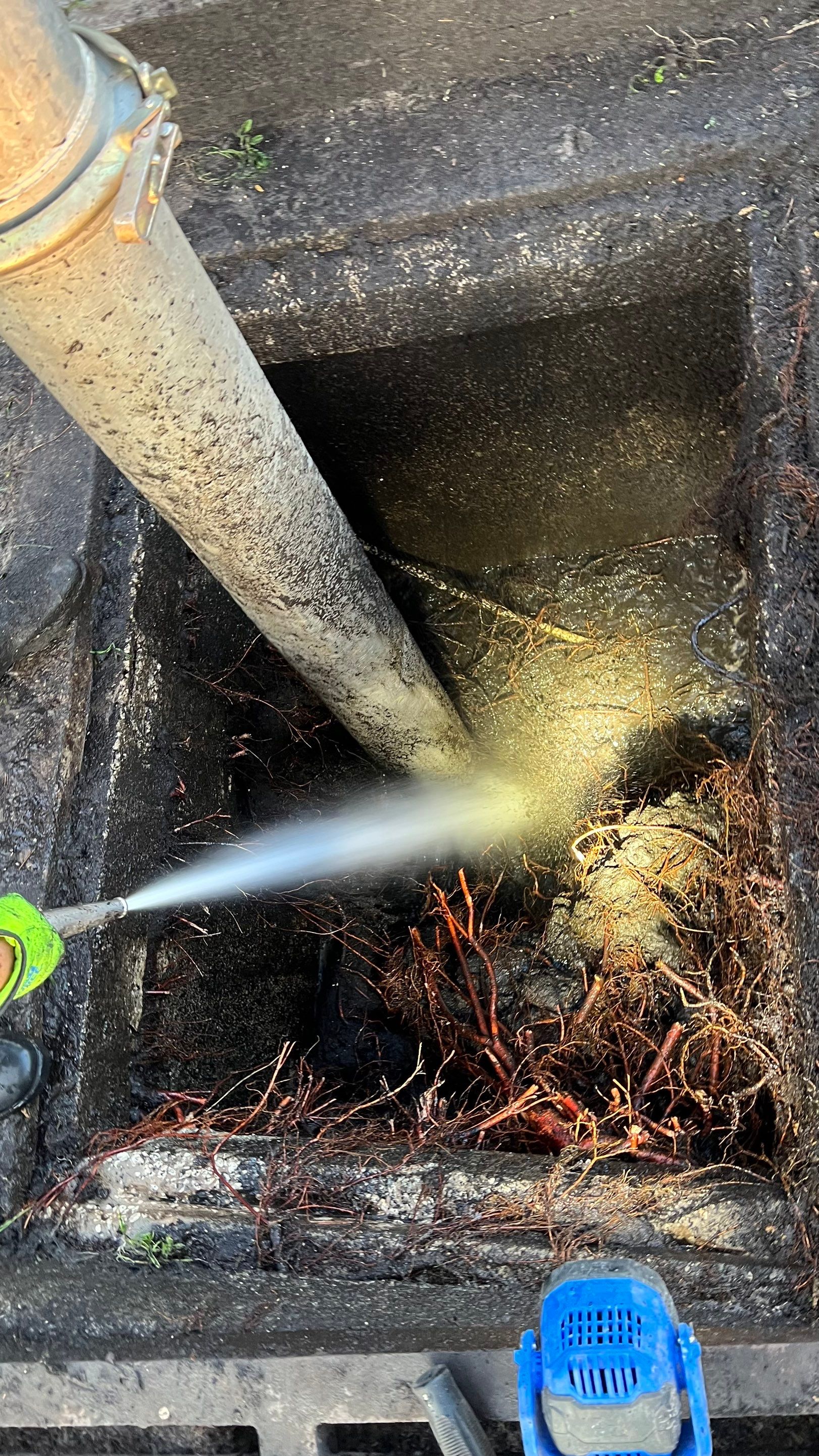 Apartment Complex Storm Water System Cleaning and Maintenance by Don Mar, Inc. Storm Water Solutions