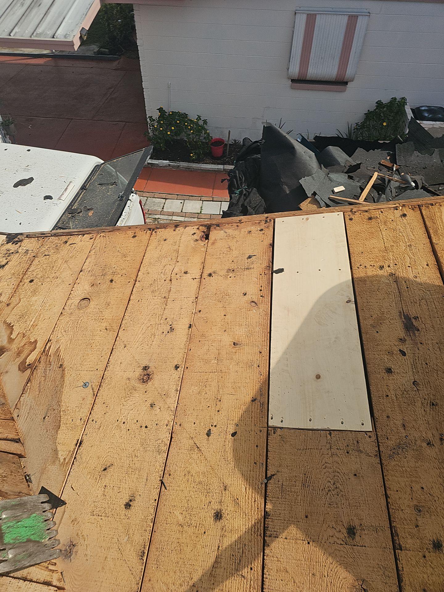 Project in Holiday 34690 by Mitchell Roofing Company LLC 