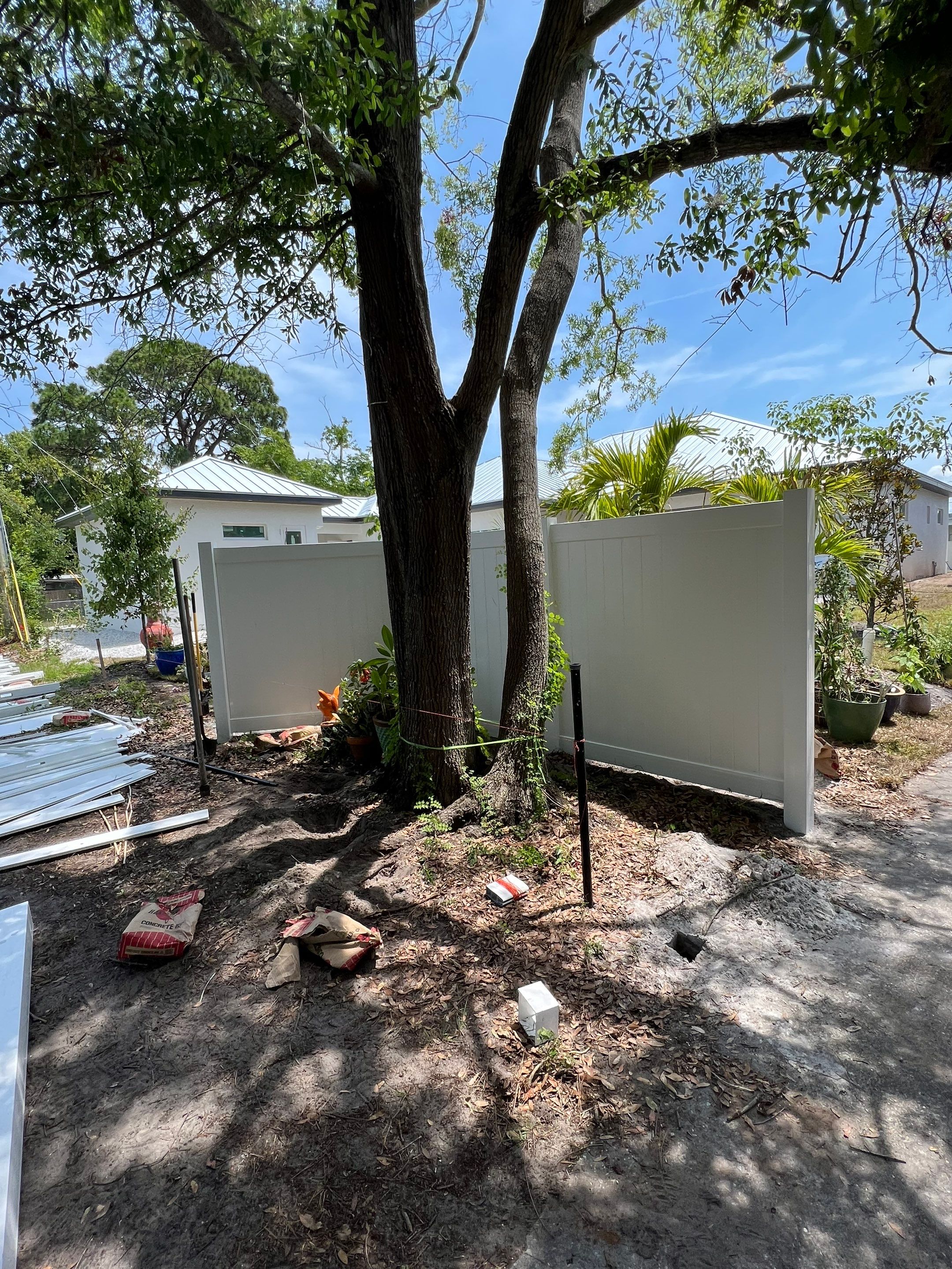 Sarasota, FL 6ft. Tall White Vinyl Privacy Fence by Asap fence and gates, LLC