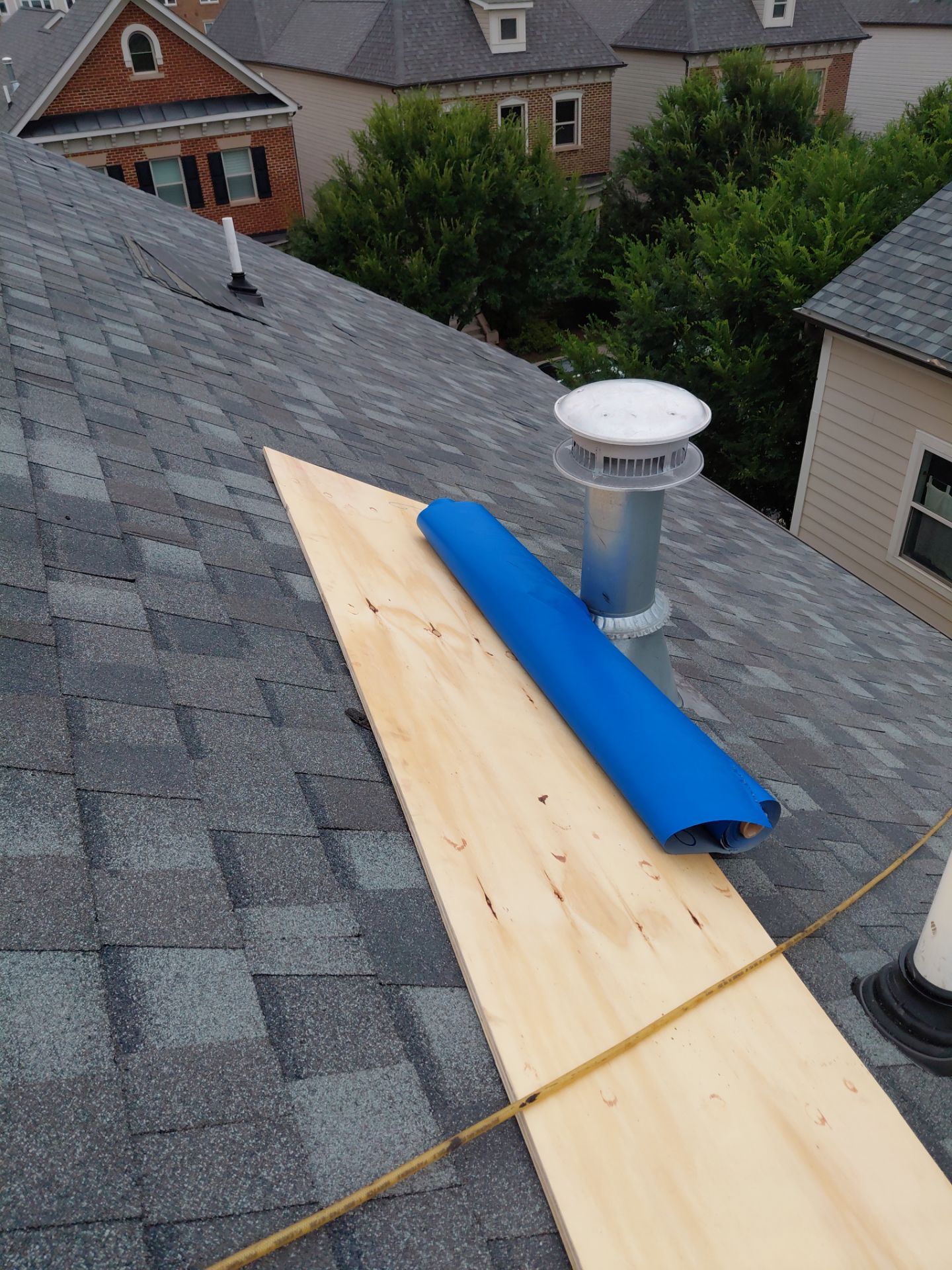 Ashburn: Residential Roof Replacement  with CertainTeed Landmark Pro in Max Def Georgetown Gray by RM Banning, Inc.