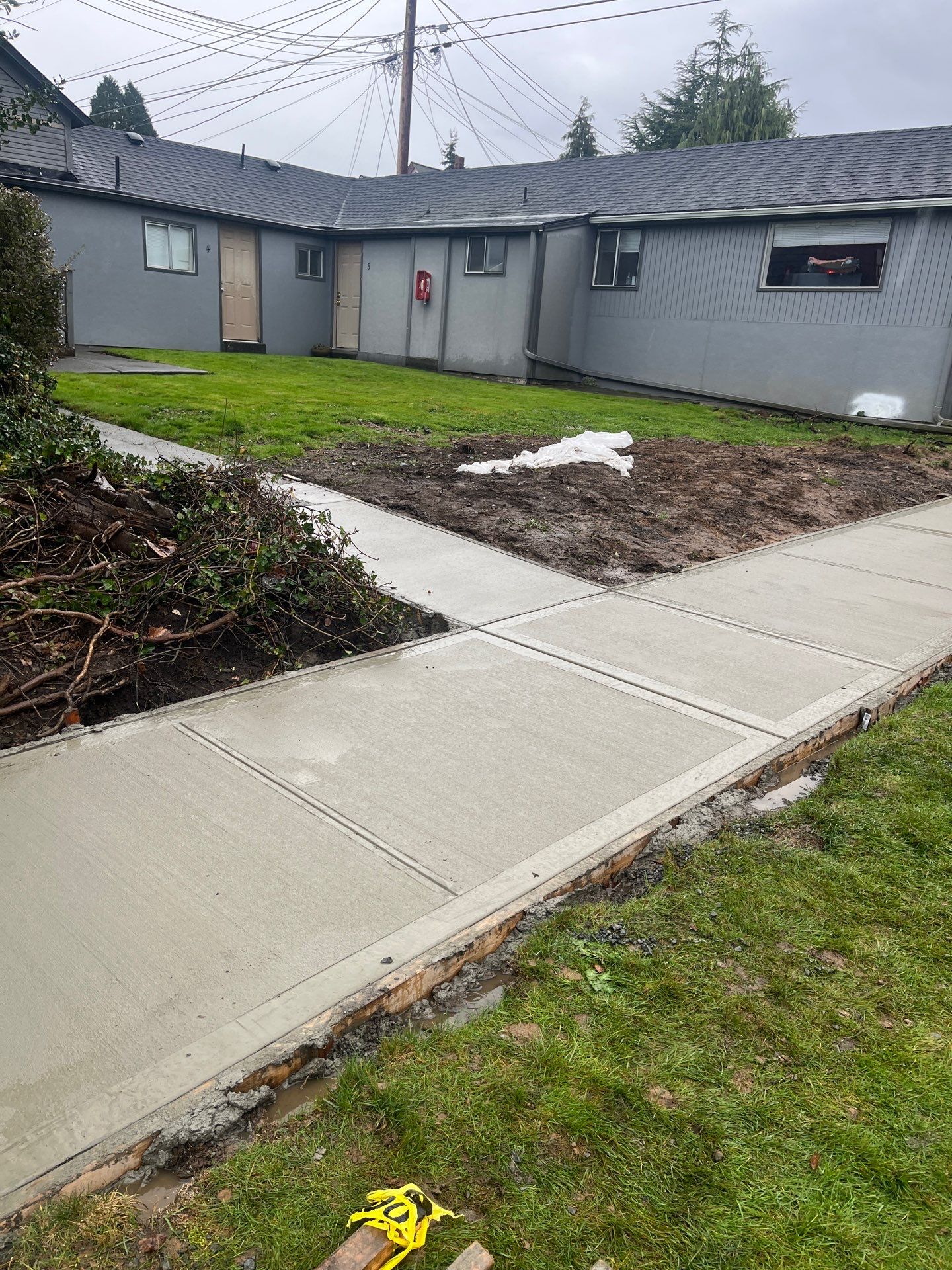 Concrete Sidewalk Repair | Everett  by Jireh Asphalt & Concrete Inc 