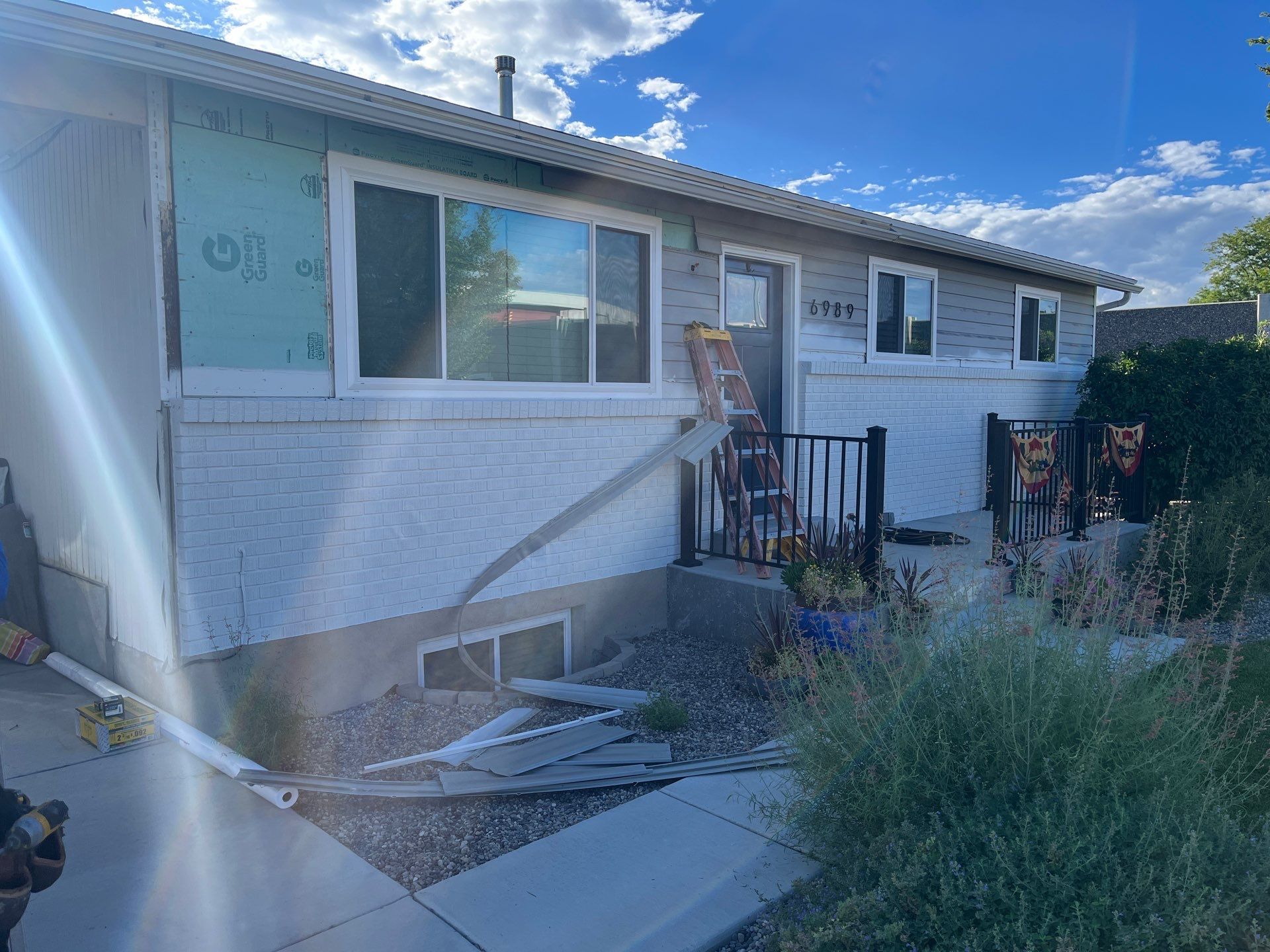 West Jordan | Custom Painted Hardie Upgrade | SW Midnight & Arctic White by Ideal Siding Utah