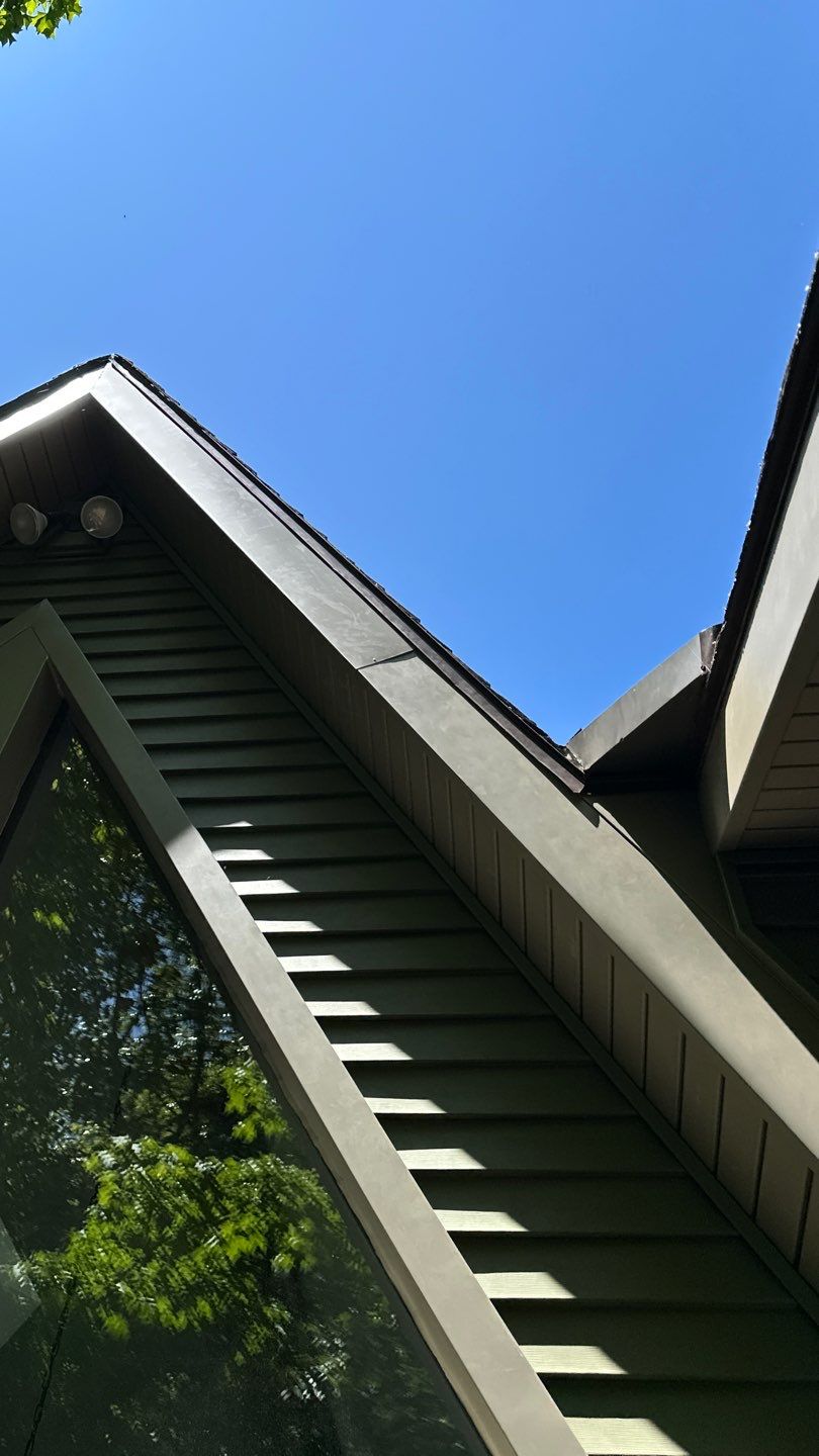 Siding Replacement using CertainTeed Restoration Classis D4 by 180 Contractors