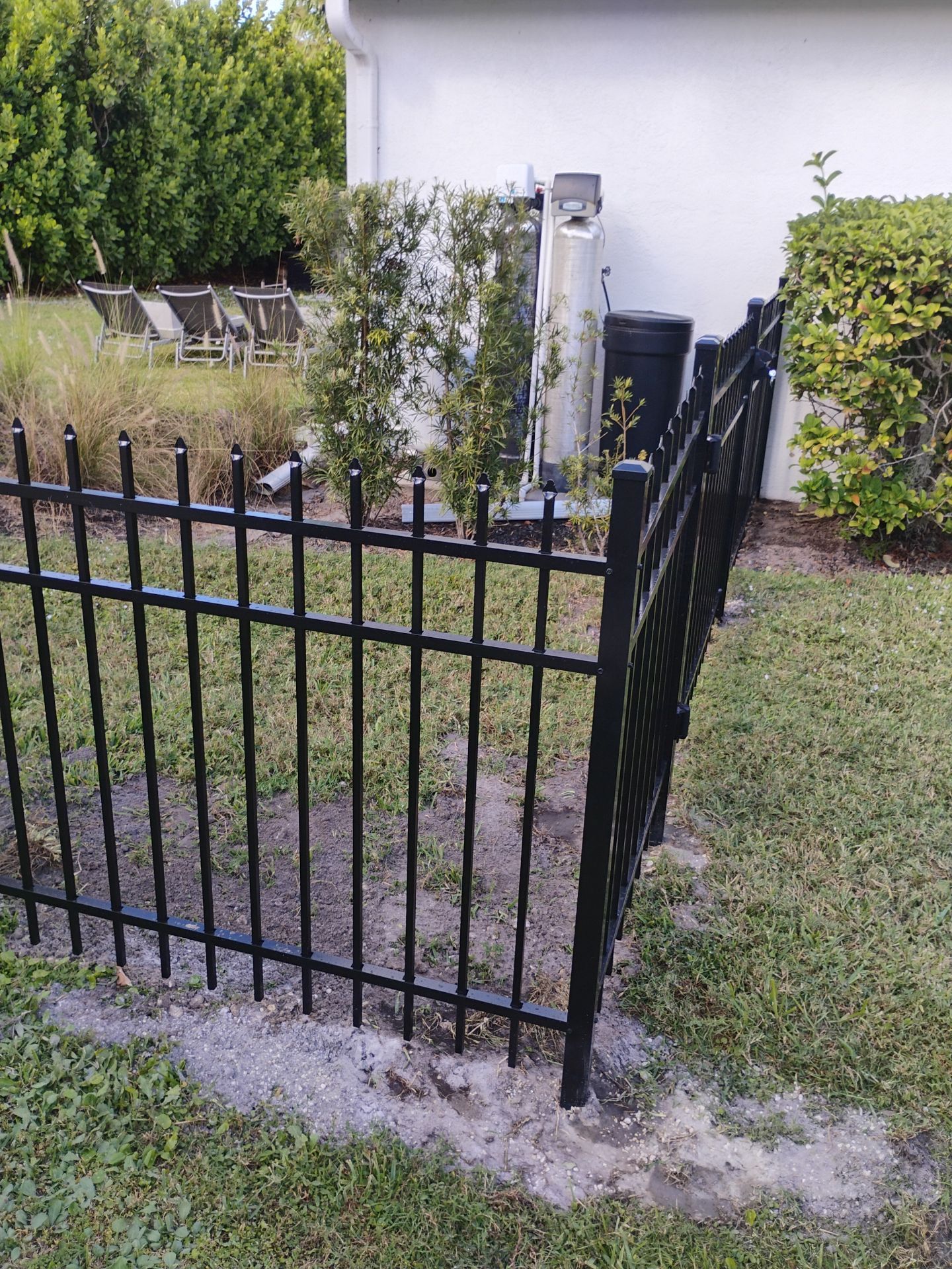 Spear top aluminum fence in Port Charlotte by True Fence LLC