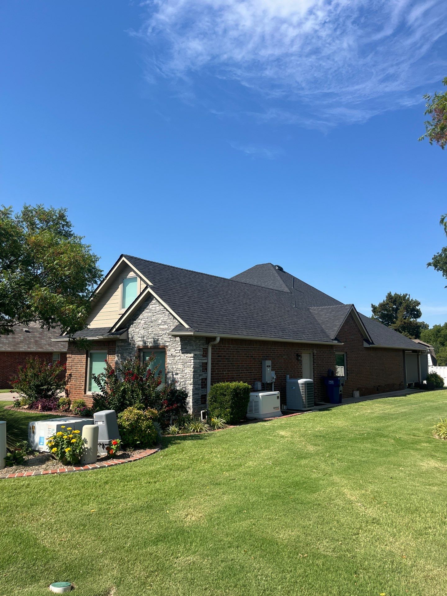 Owens Corning - Onyx Black by Frontline Roofing and Construction