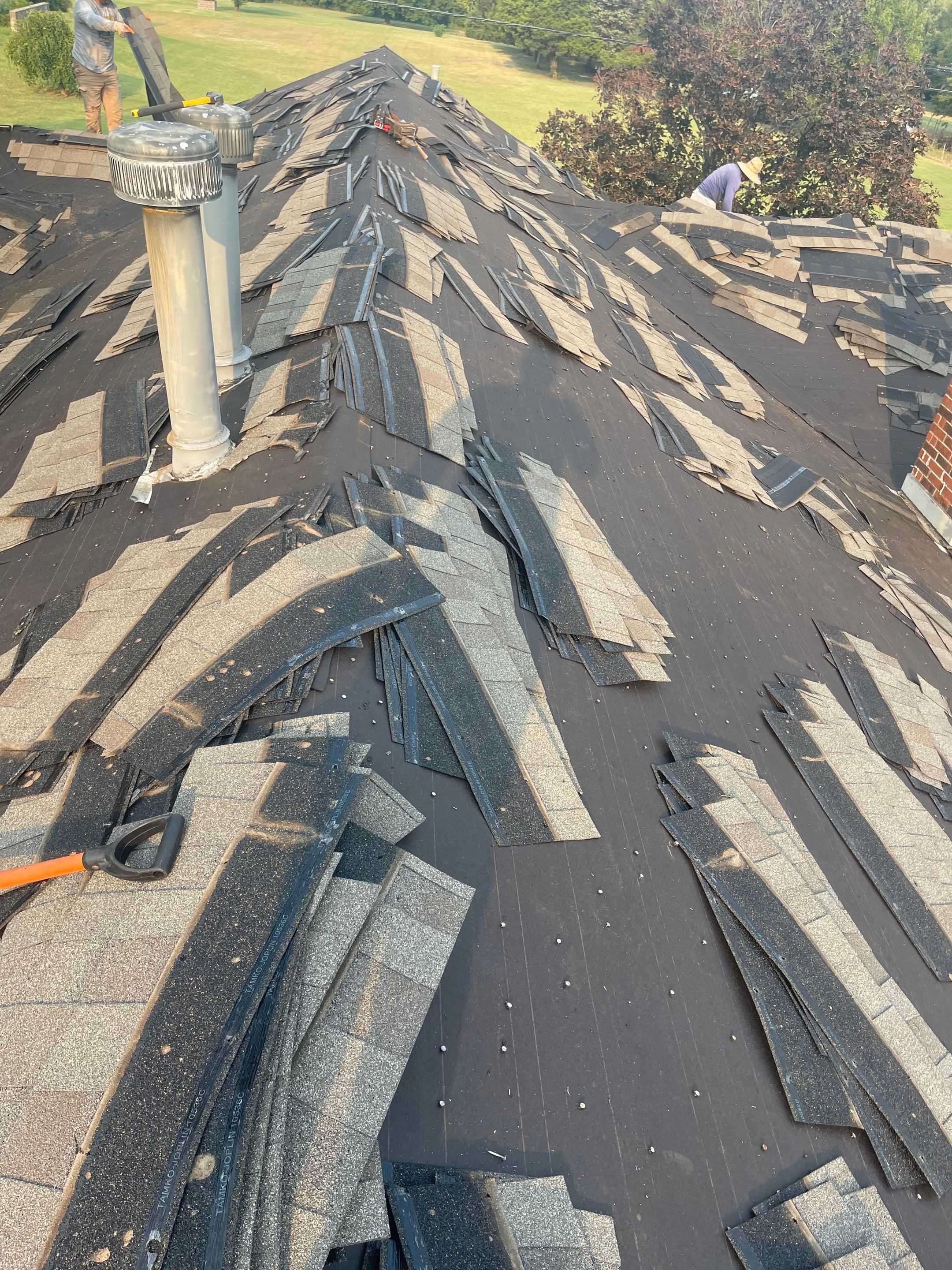 GAF - Weatherwood by Frontline Roofing and Construction