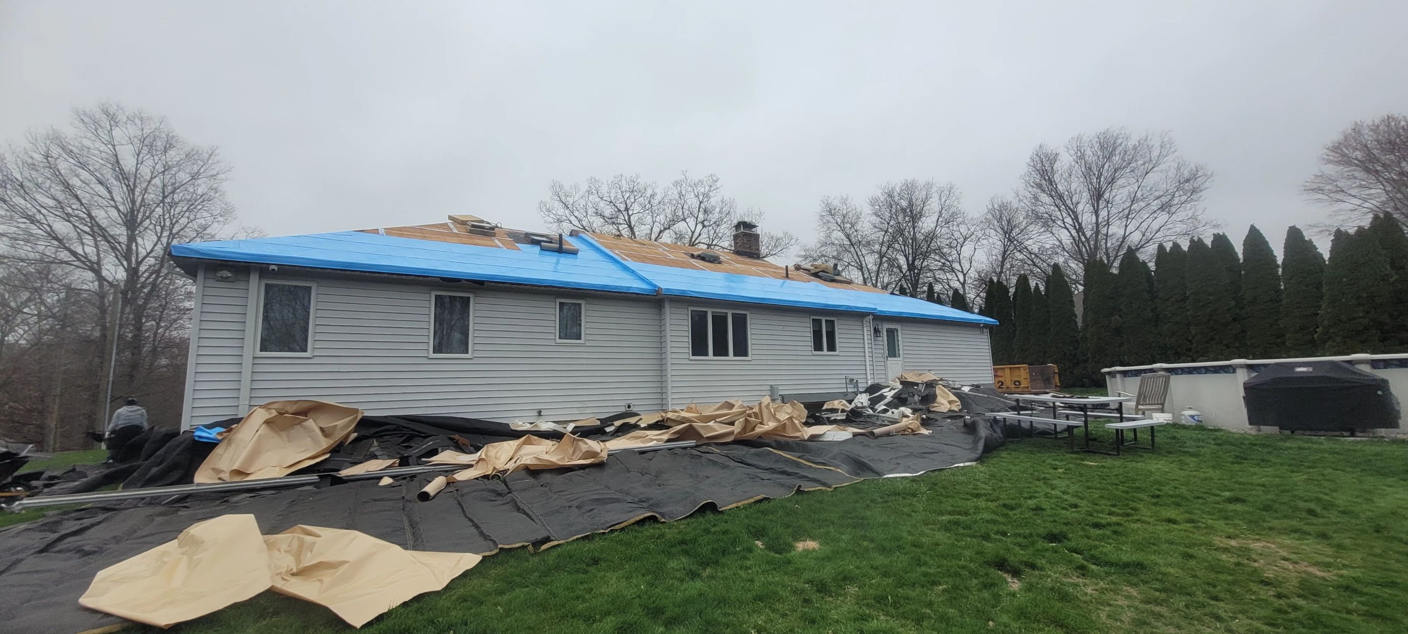 Asphalt shingles professionally installed in Cromwell, CT by DiGiorgi Roofing & Siding INC by DiGiorgi Roofing and Siding Inc