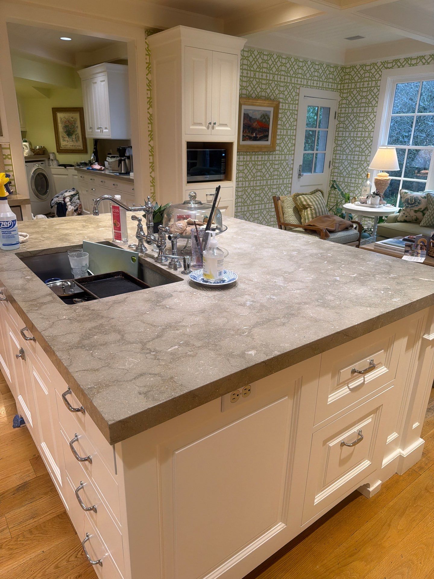 House Cleaning and Maid Service in Dunthorpe Portland by Cloud 9 Professional Cleaning Services