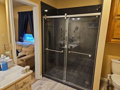 Gun Metal Onyx Shower