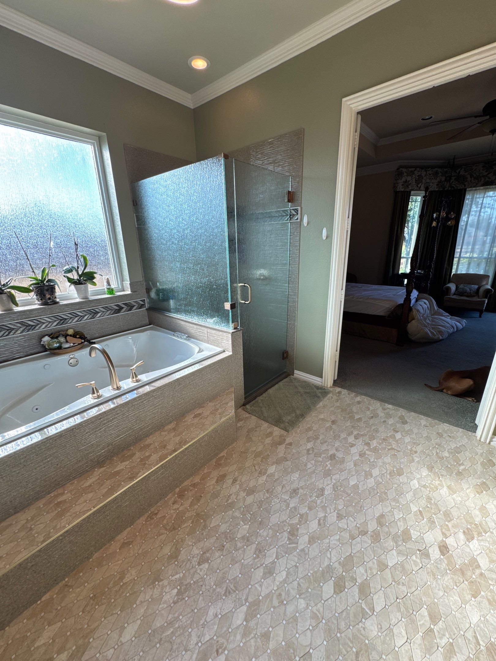 Full Master Bath (Onyx Collection) by New Bath Technologies