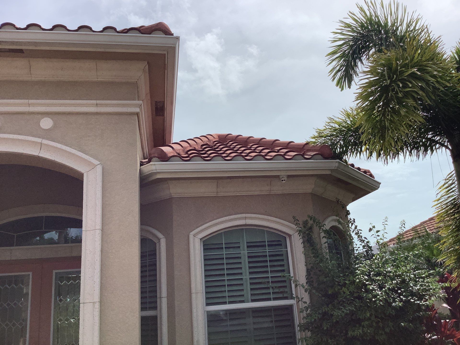 Seamless Gutter in Naples FL by Gutter Professors