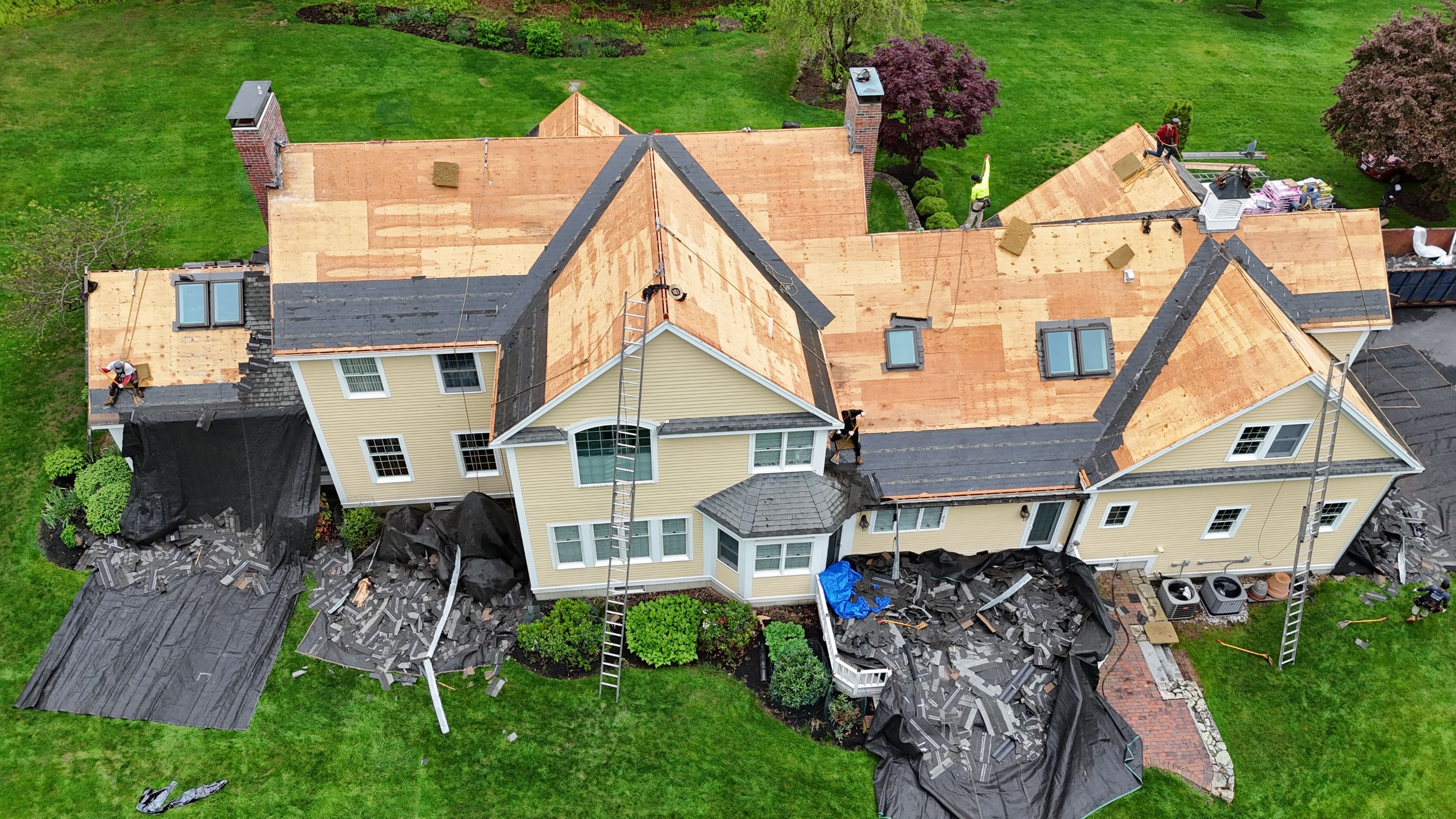 Roof Replacement with Owens Corning Shingles and Copper Flashing by Mighty Dog Roofing of Greater Middlesex County