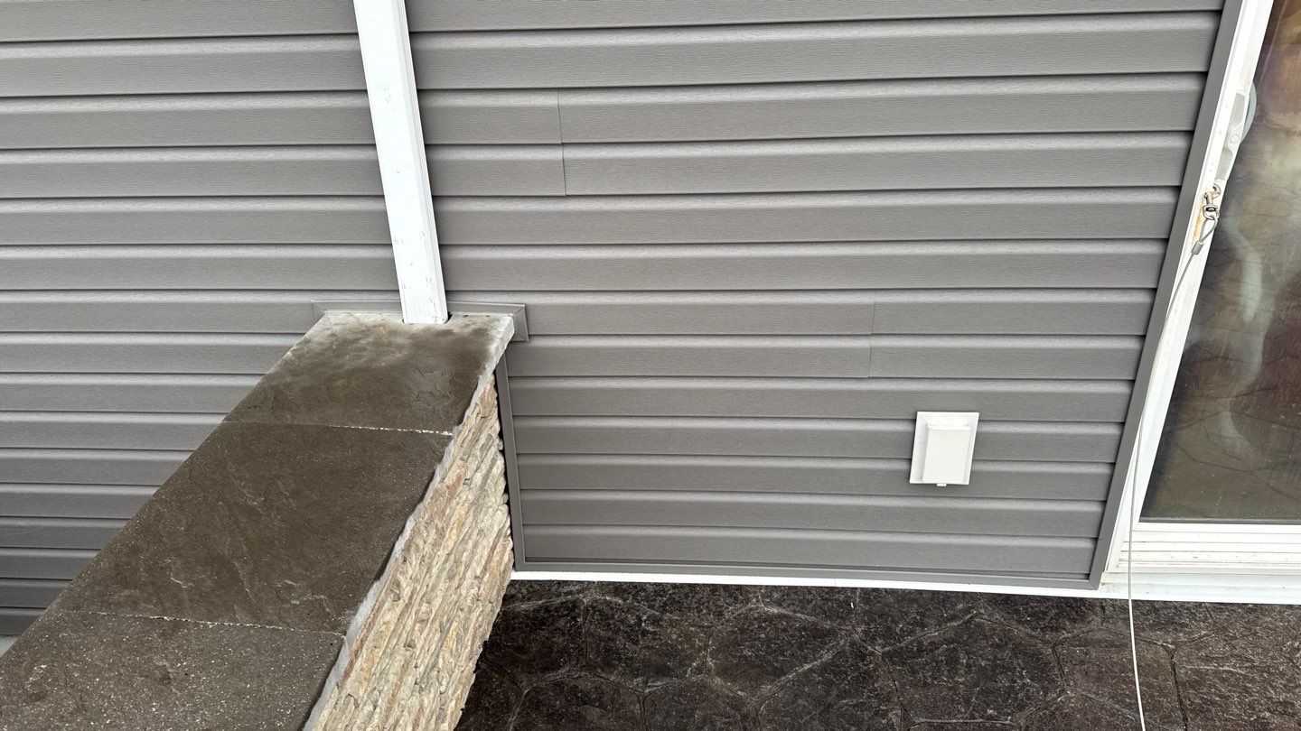 Siding Installation using Alside Coventry D4DL by Nitro Roofing and Construction