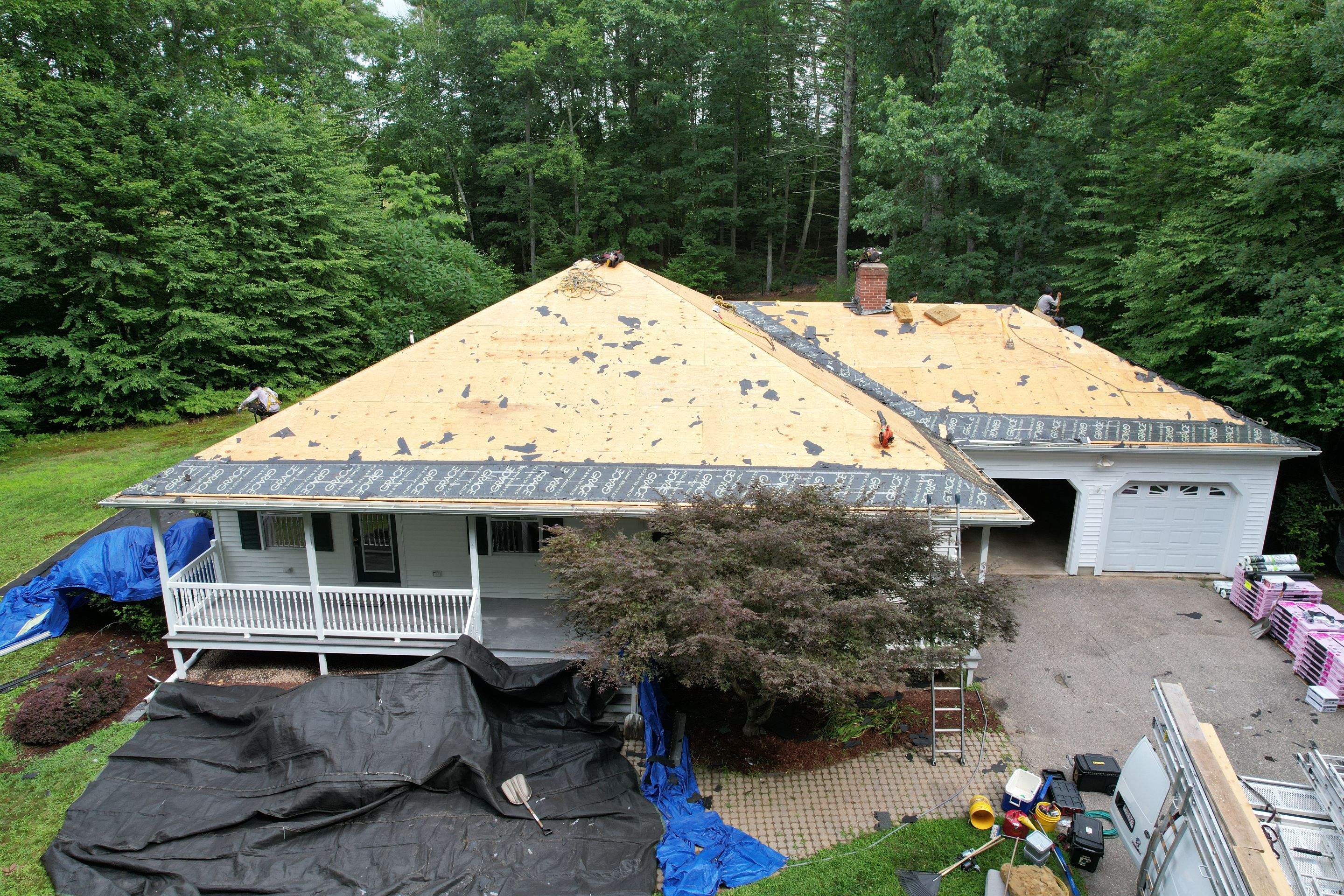 Roofing in Beautiful Lee New Hampshire by Tall pine roofing
