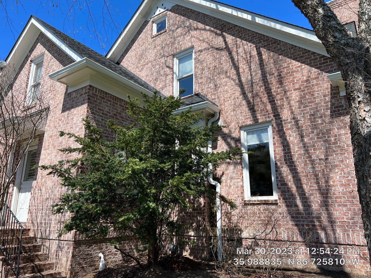 Brentwood - Sunset Rd. Exterior  by Nashville House Painters 