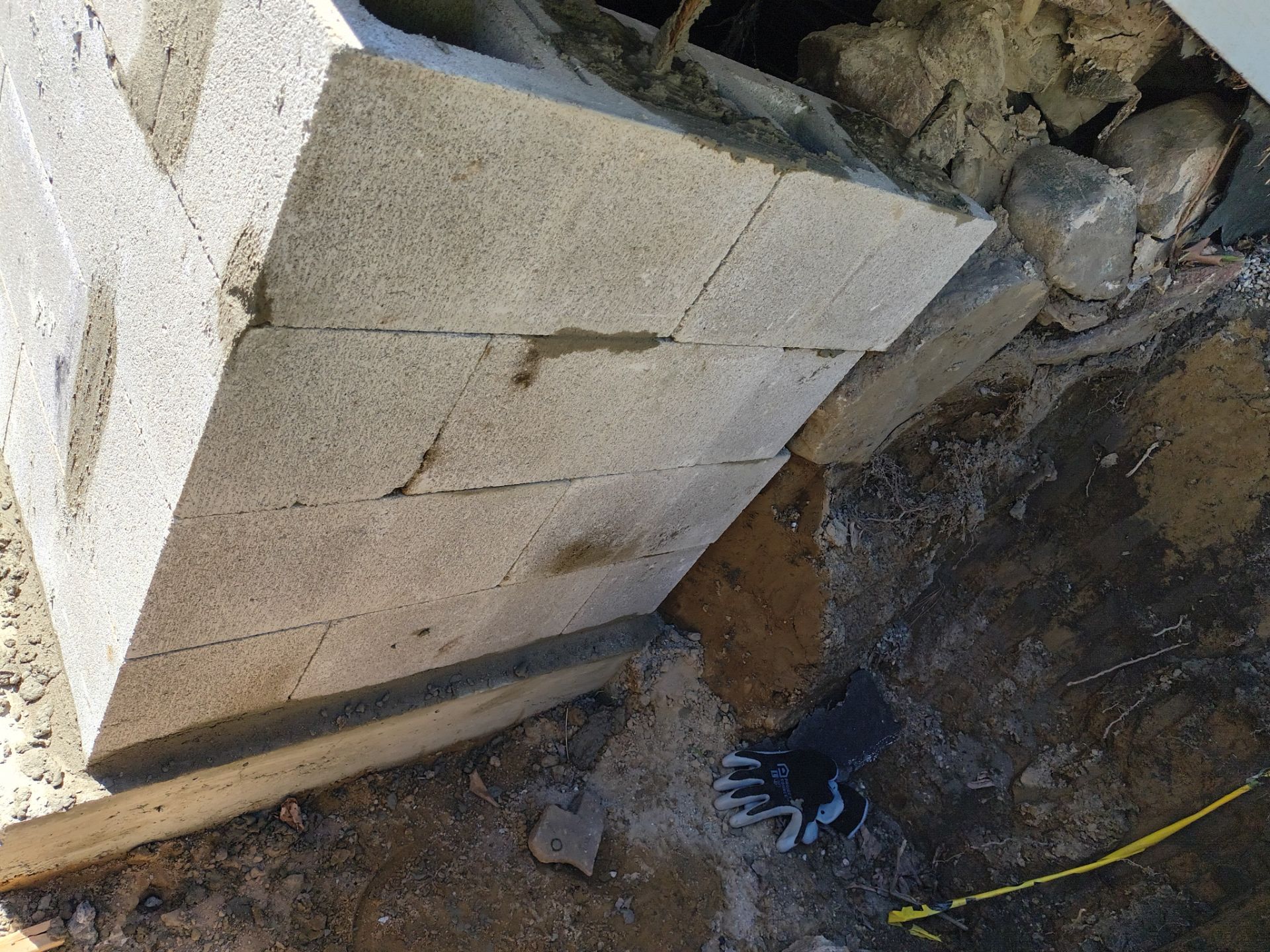 Crawl Space Interior/Exterior Waterproofing by Toledo Basement Repair 