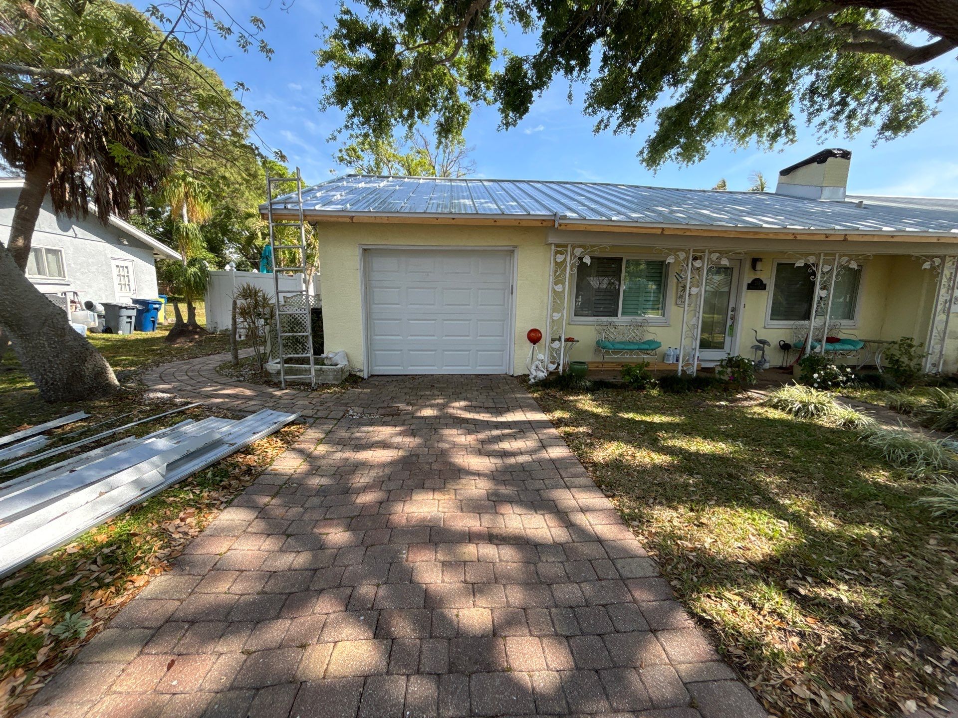 Soffit and Fascia Installation in Sarasota FL by Gutter Professors