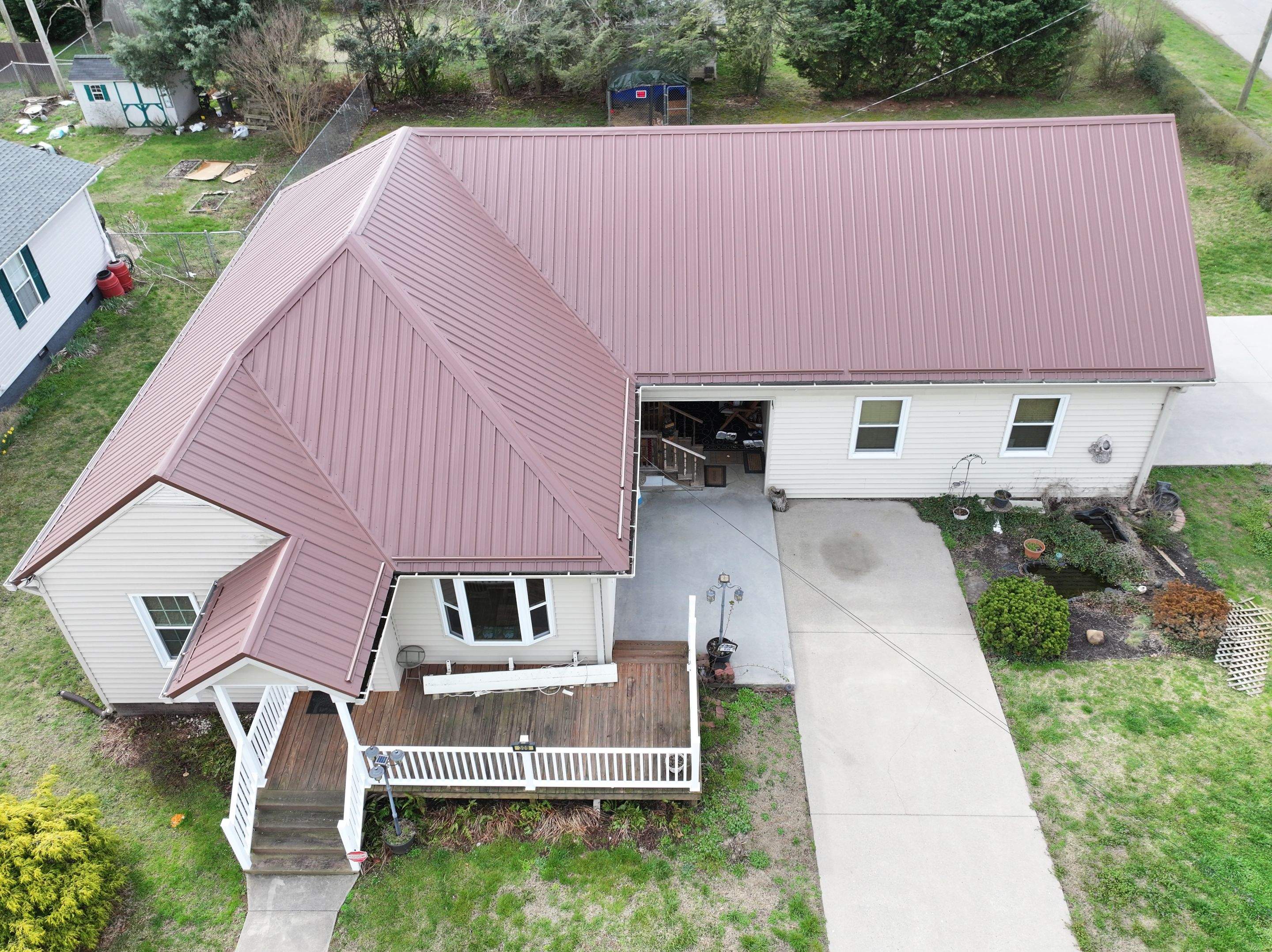 Carr Residence by Omnia Roofing