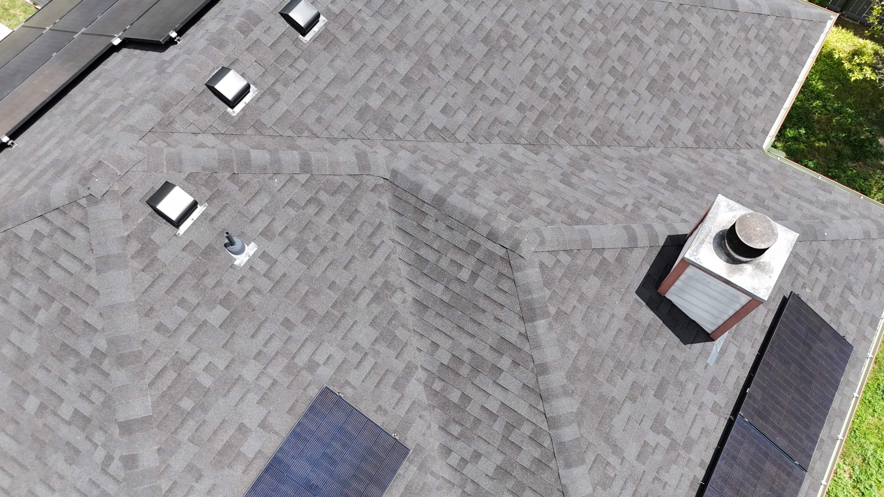 Brilliant Black - Malarkey Vista by RoofsOnly.com