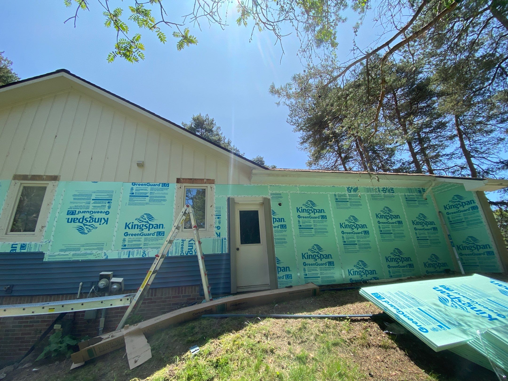Siding Replacement using CertainTeed Restoration Classis D4 by 180 Contractors