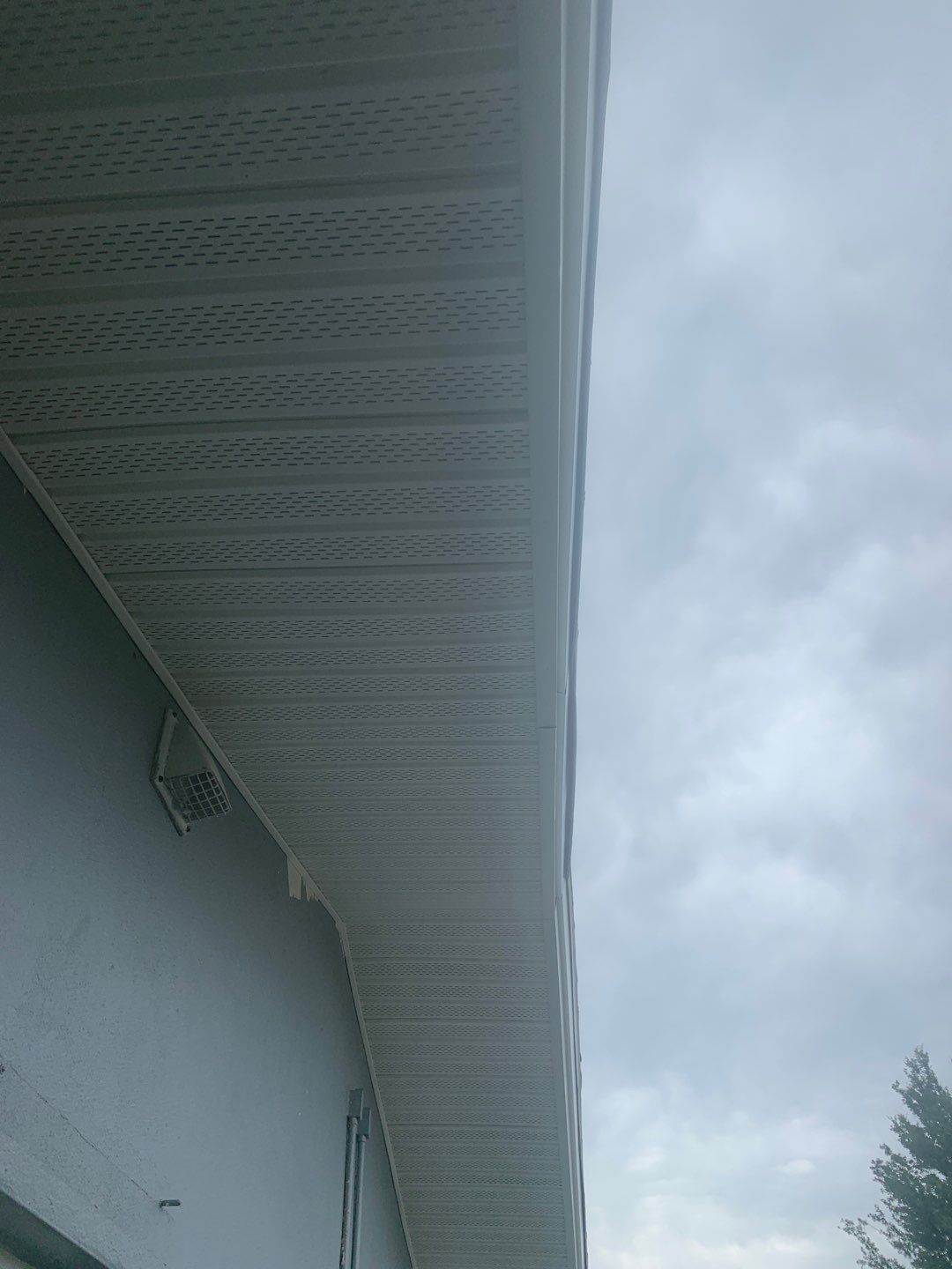 Seamless Gutters in Cape Coral FL by Gutter Professors
