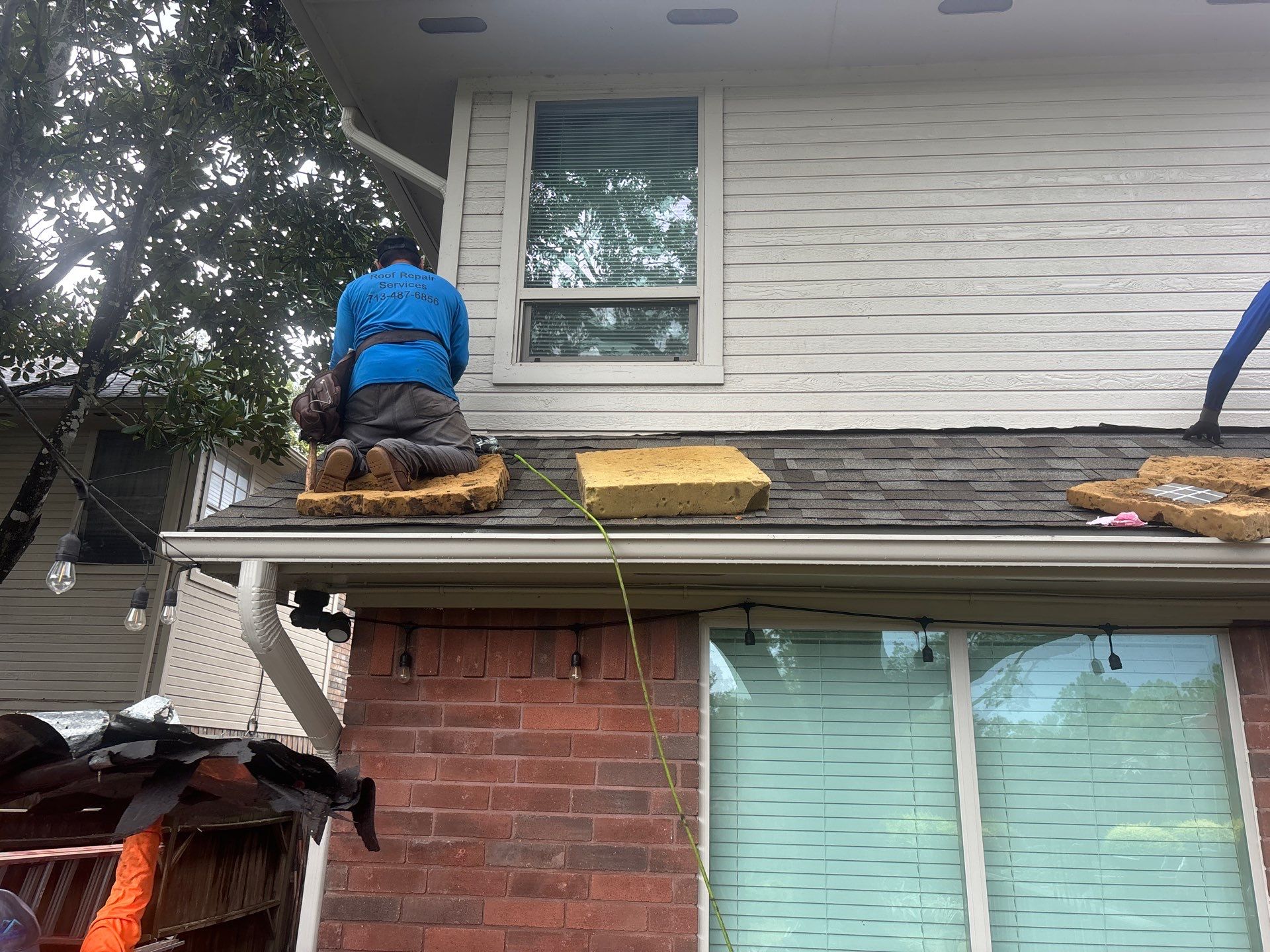 Residential Roofing Installation using Owen's Corning Duration (Lifetime) Shingles by Roof Repair Company