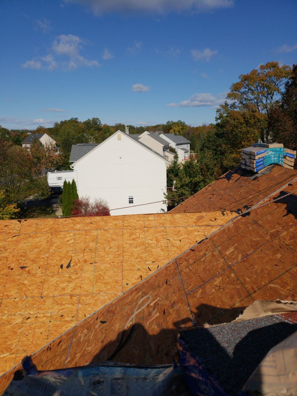 Woodbridge: CertainTeed Landmark Designer Shingles in Cottage Red by RM Banning, Inc.