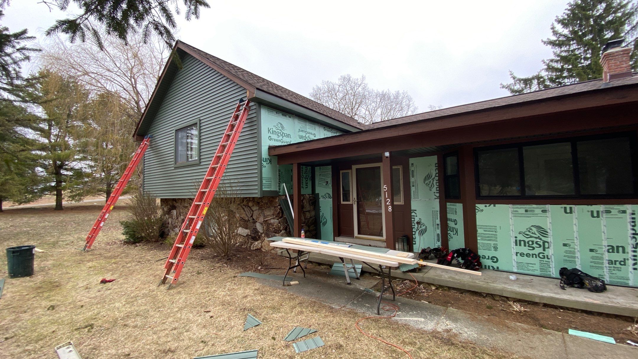 Siding Replacement using CertainTeed Restoration Classis D4 by 180 Contractors