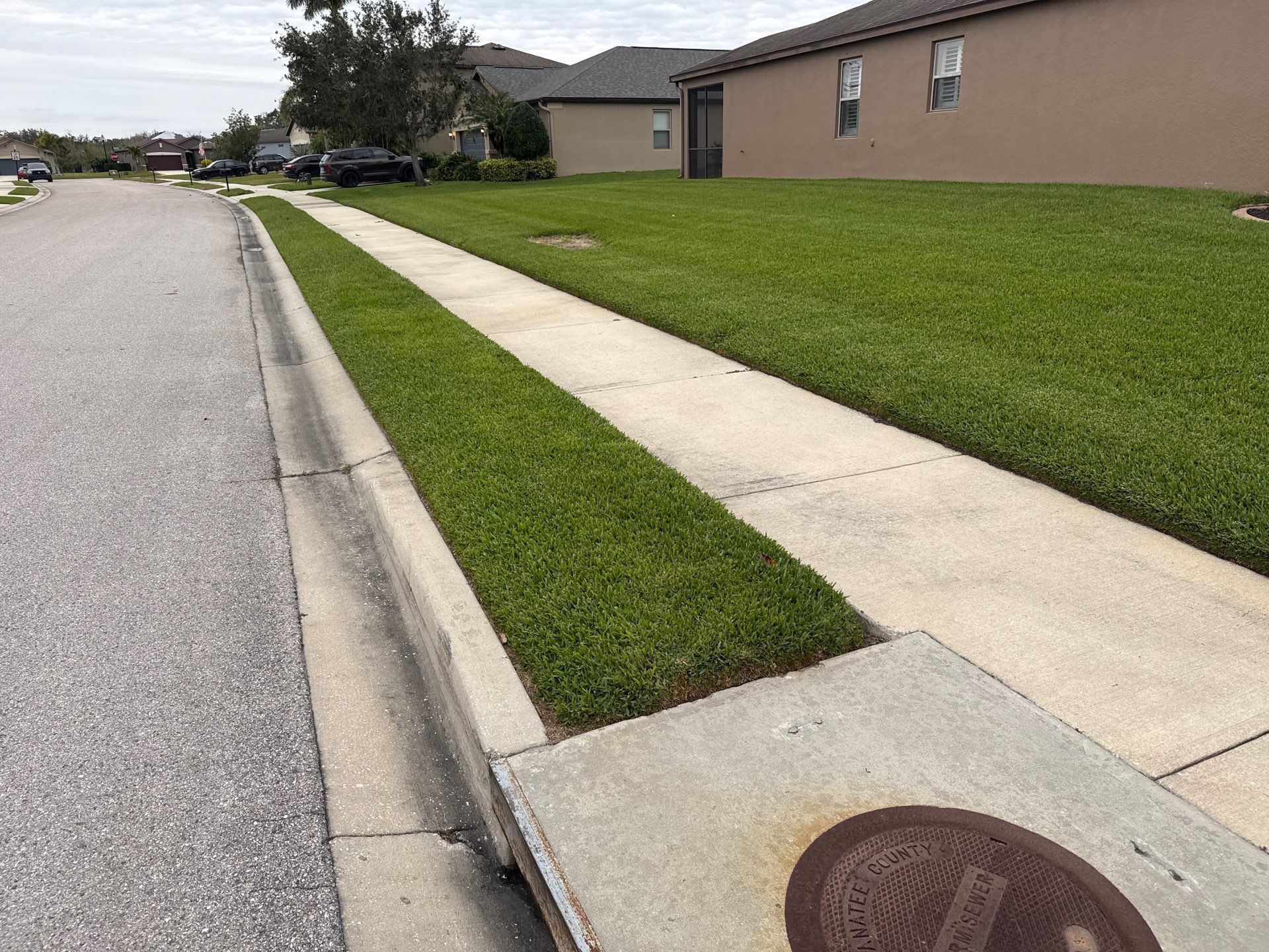 Transform Your Driveway & Curb Appeal with Sunshine AquaWash! | Expert Pressure Washing Services by Sunshine AquaWash