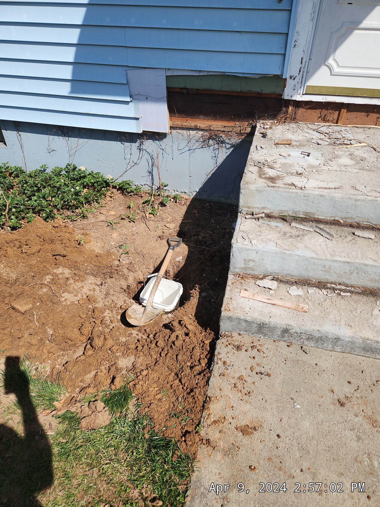 Siding Installation using Royal Building Products Carbon by A Plus Exterior