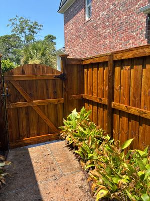 Fence using Wood Sealant