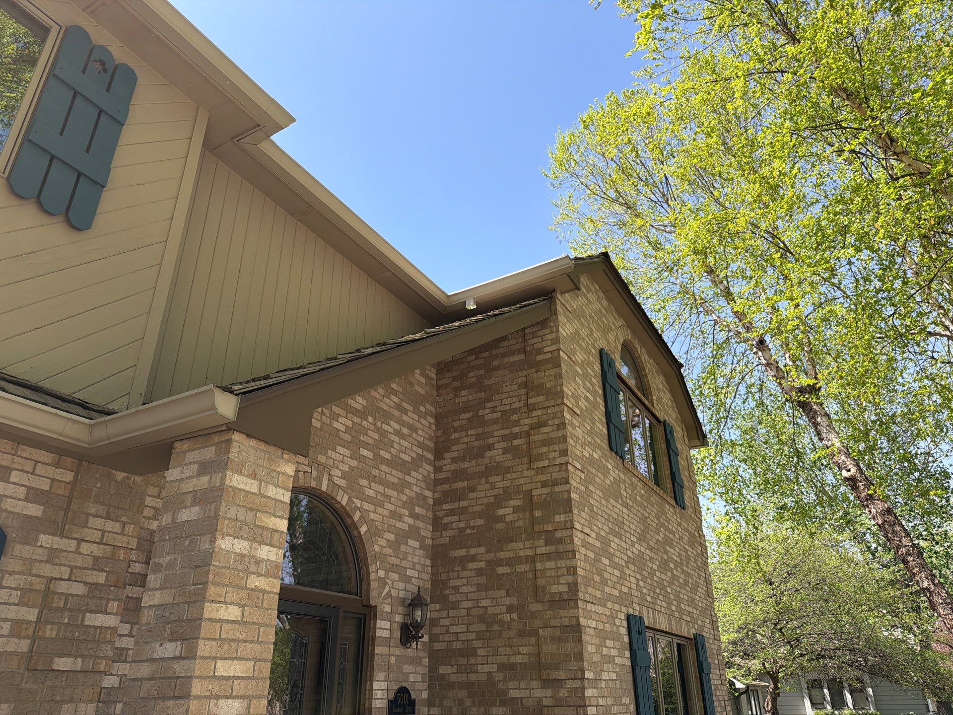 Residential Siding Replacement and Wood Rot Repair in Sioux Falls by Select Painting, Coatings & Garage Cabinets