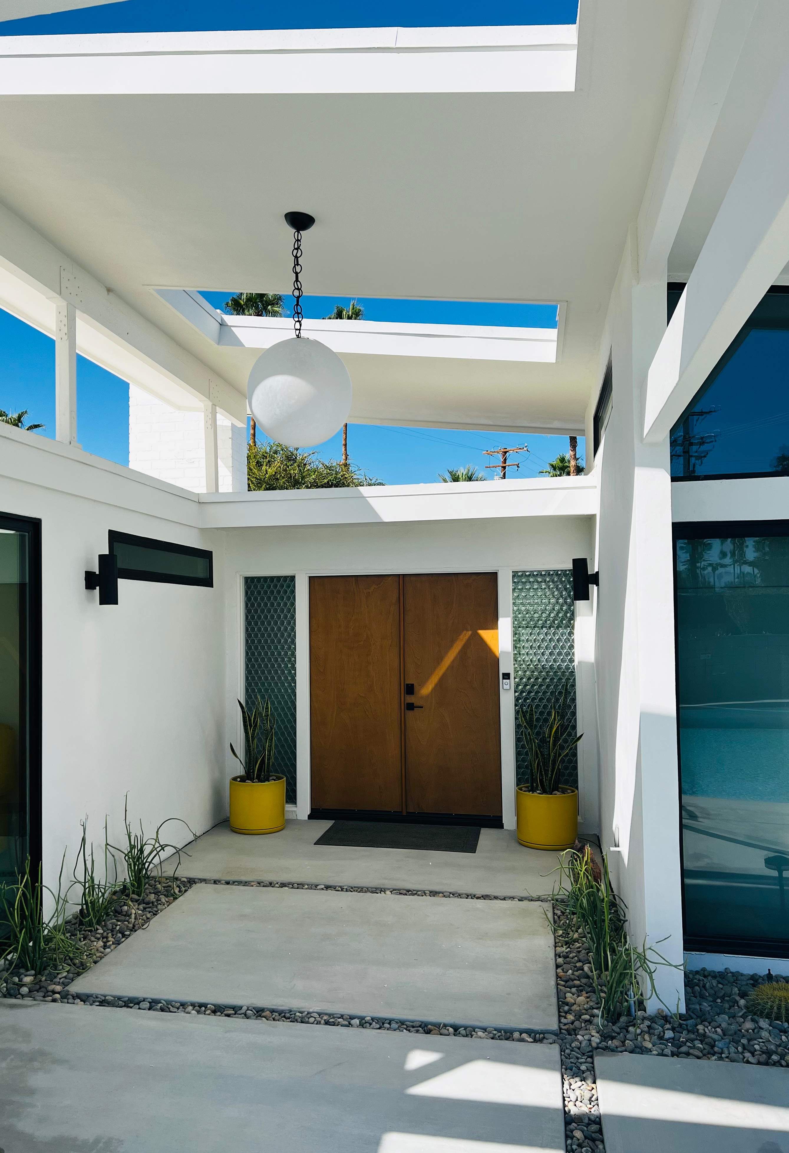 Palm Springs Midcentury Modern Home by One Stop Source