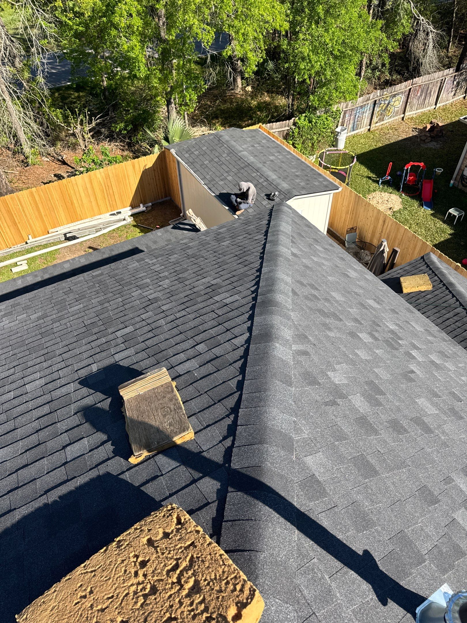 Kingwood Roof Installation using Atlas Pinnacle Pristine by Modern BYLT Roofing & Construction
