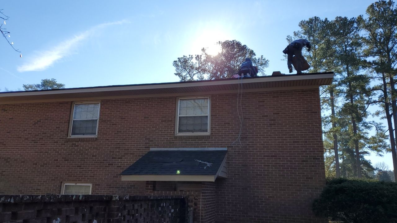 Residential Roofing Installation using Owens Corning Oakridge- Williamsburg Gray by Indigo State Roofing