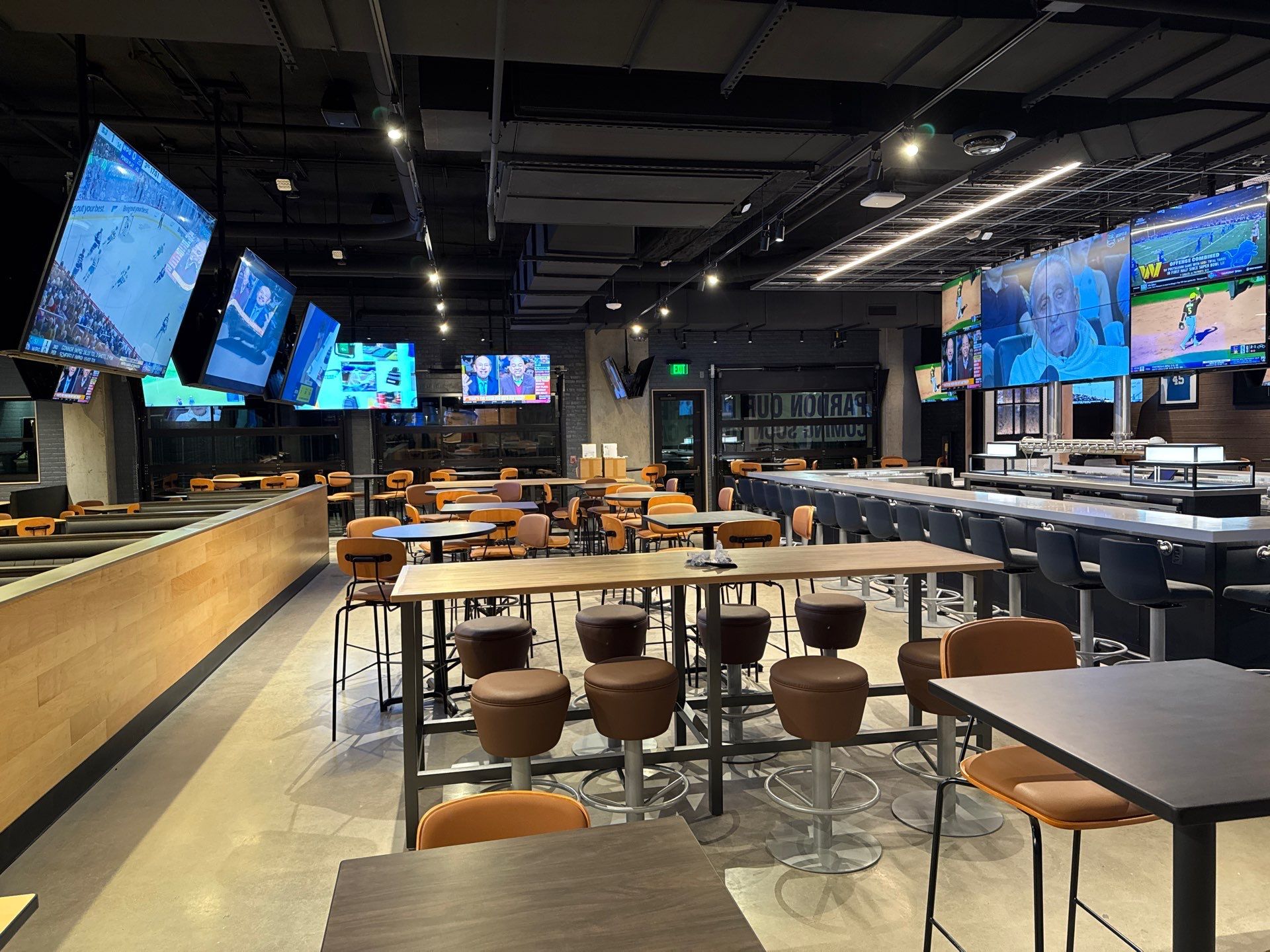 Large Sports Bar AV install by AVSi