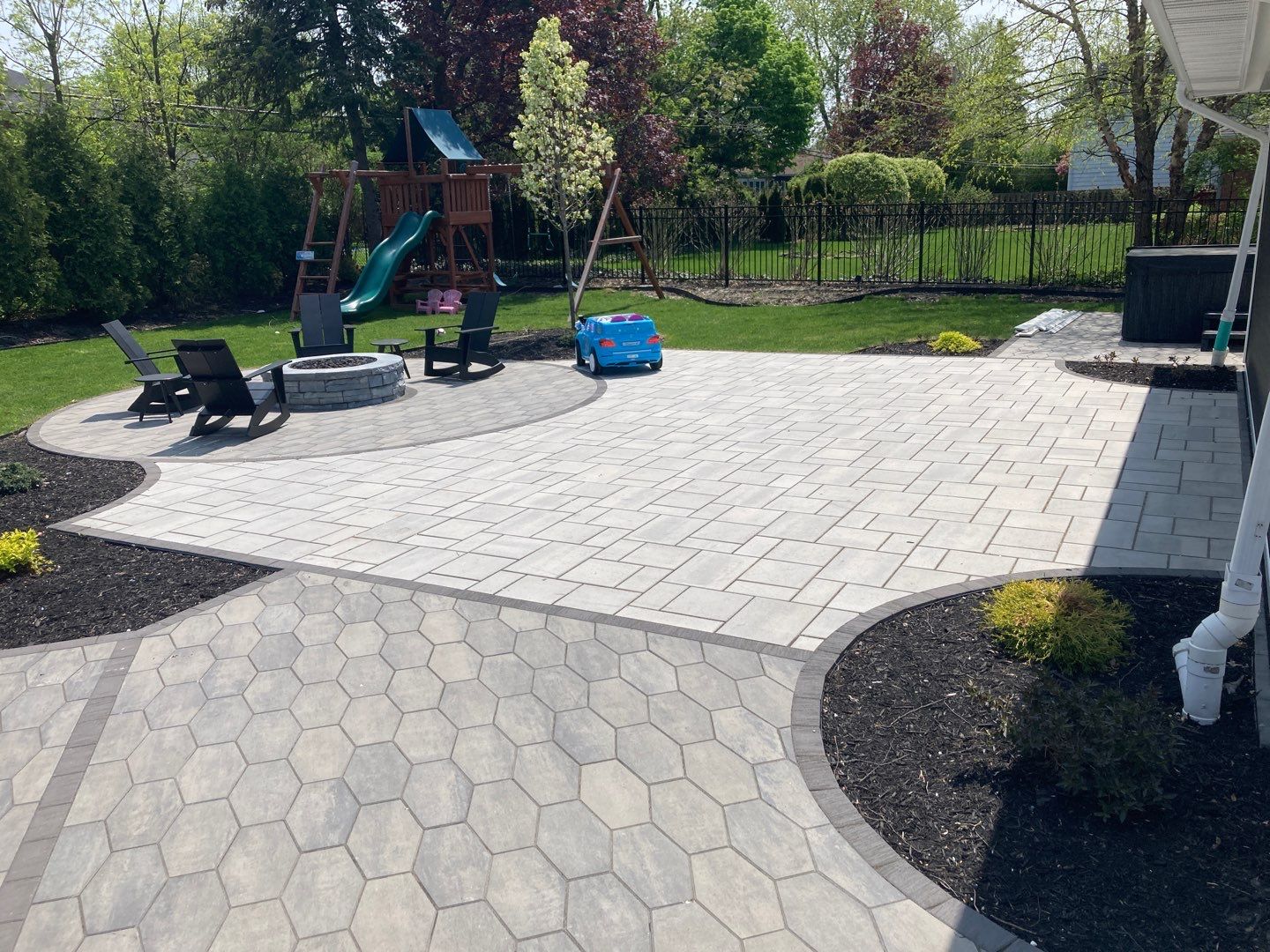 Outdoor Living Addition by Ivy Lea Construction
