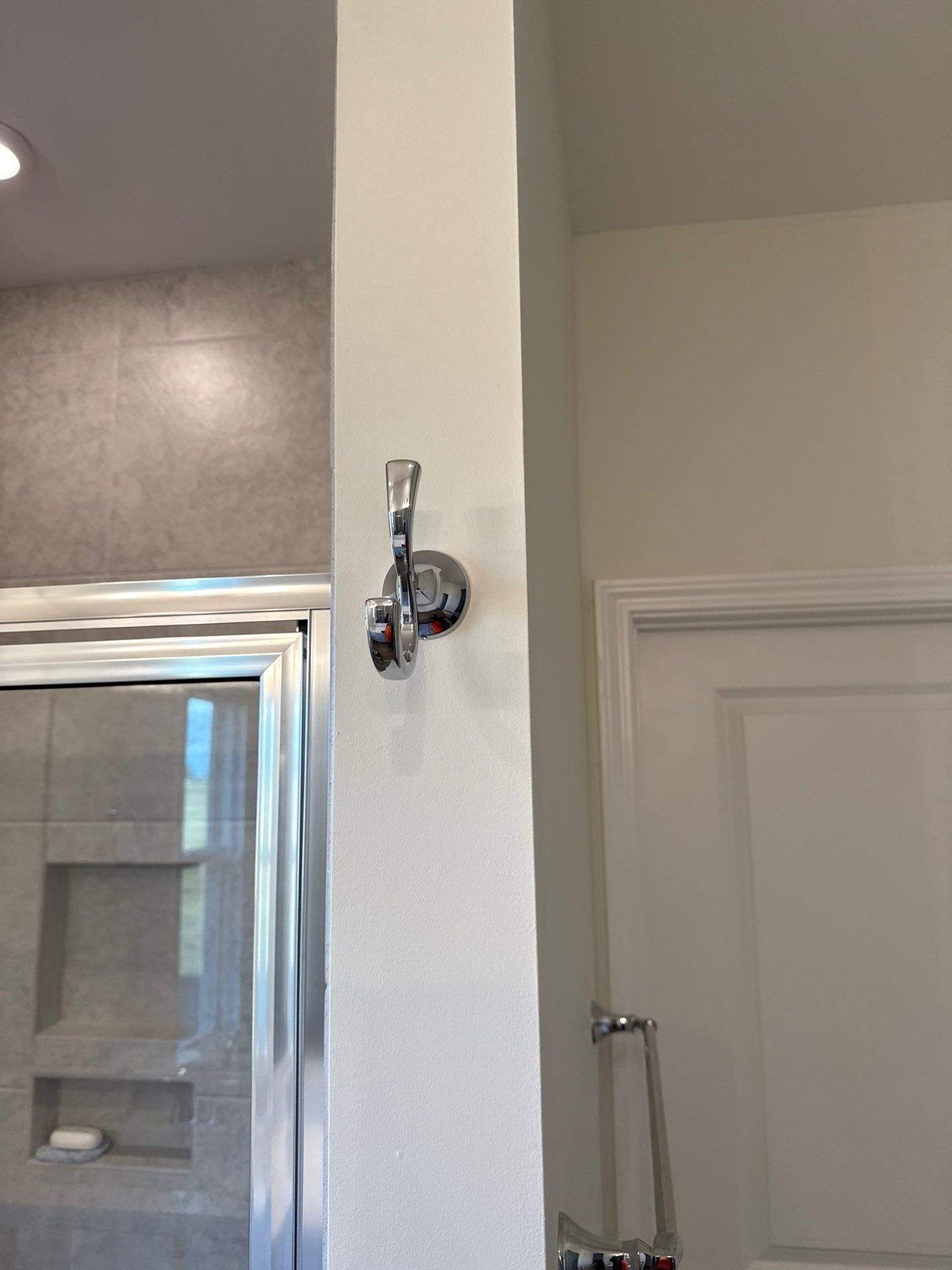 Handyman Projects by Hangman Mounting & Installation 