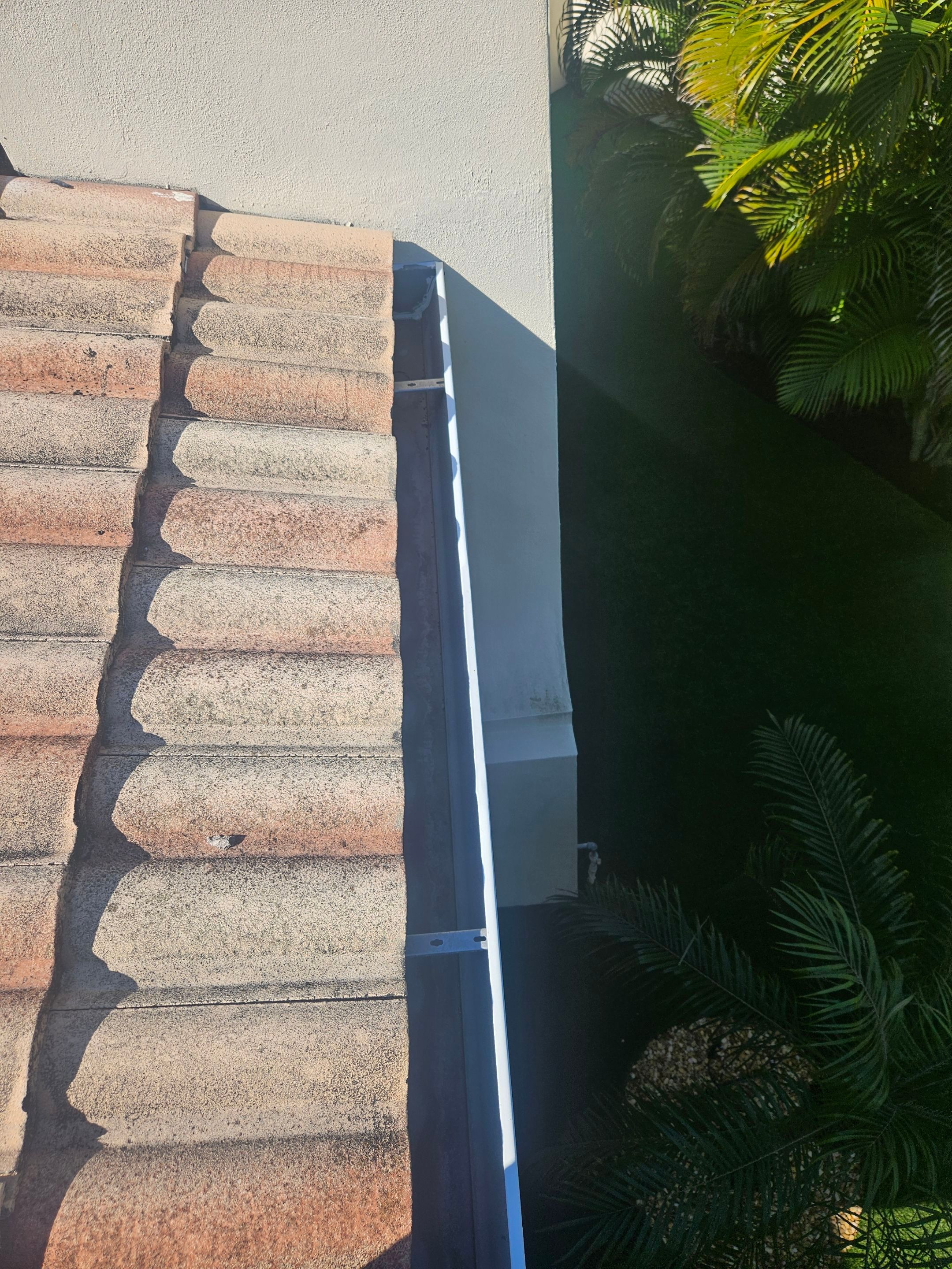 Gutter Cleaning in Sarasota FL by Gutter Professors