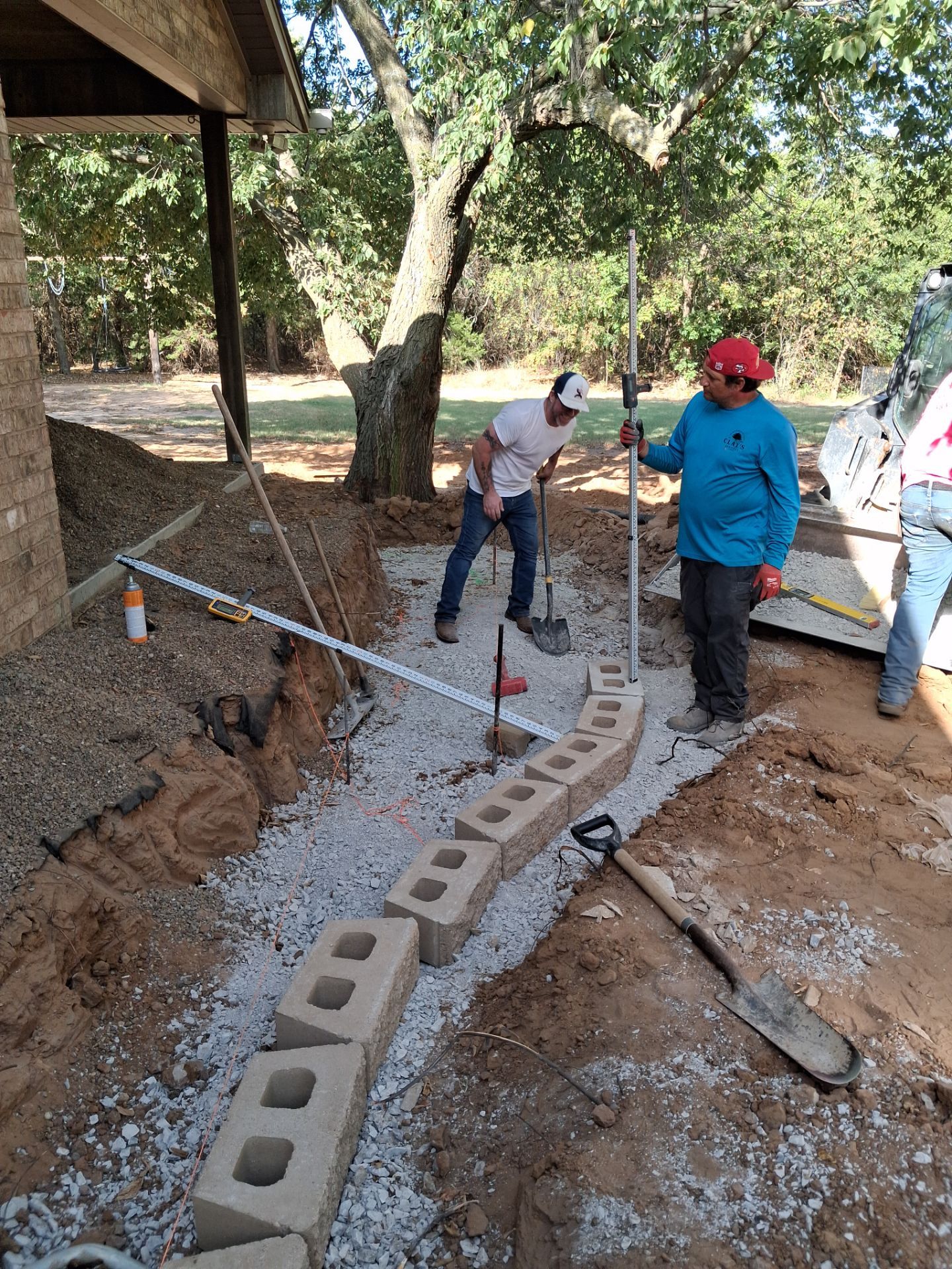 Retaining Wall by Clays Services Inc