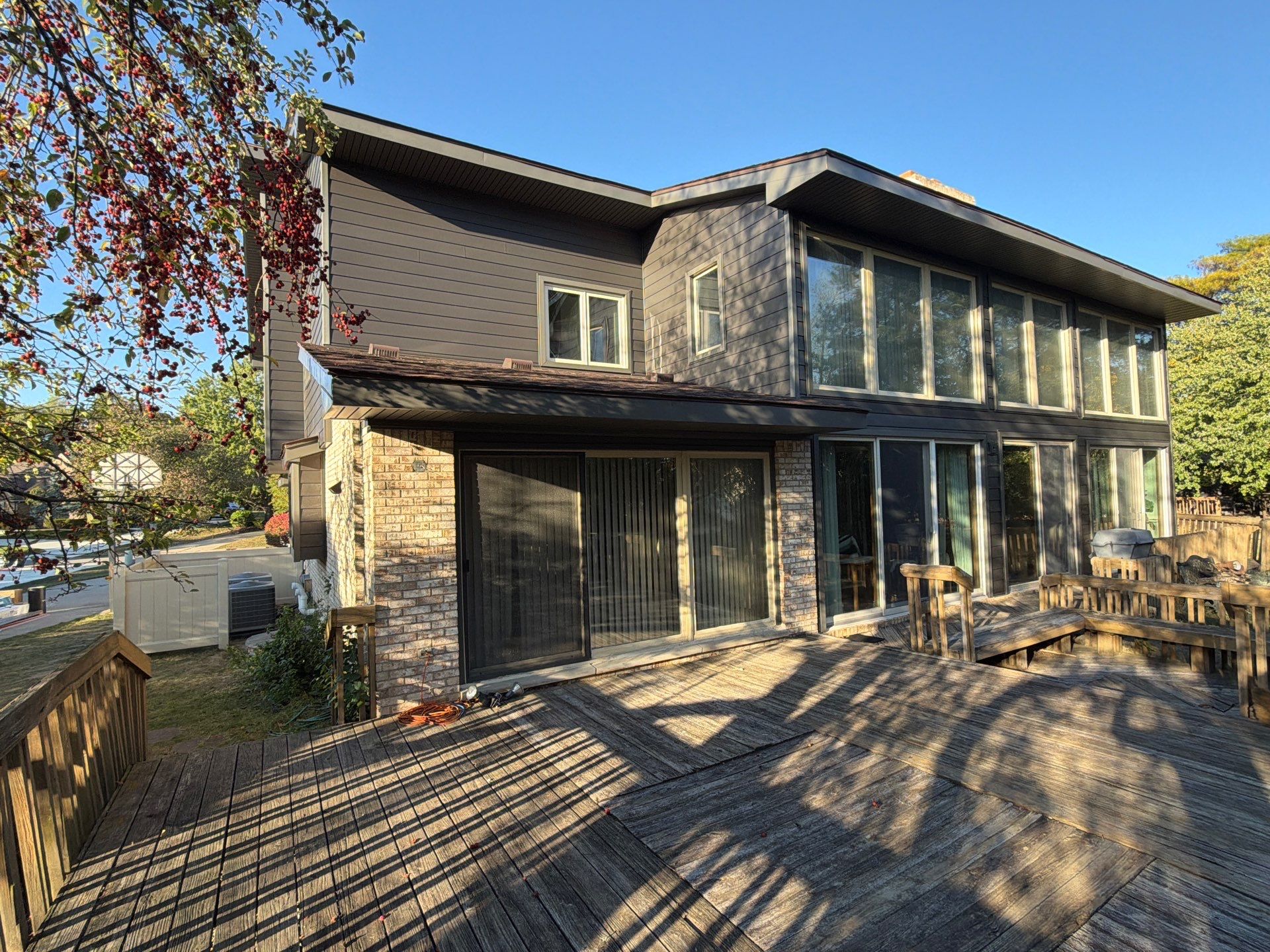 Siding Replacement using Alside S7 Cedar Mill Grain Cast Iron by 180 Contractors