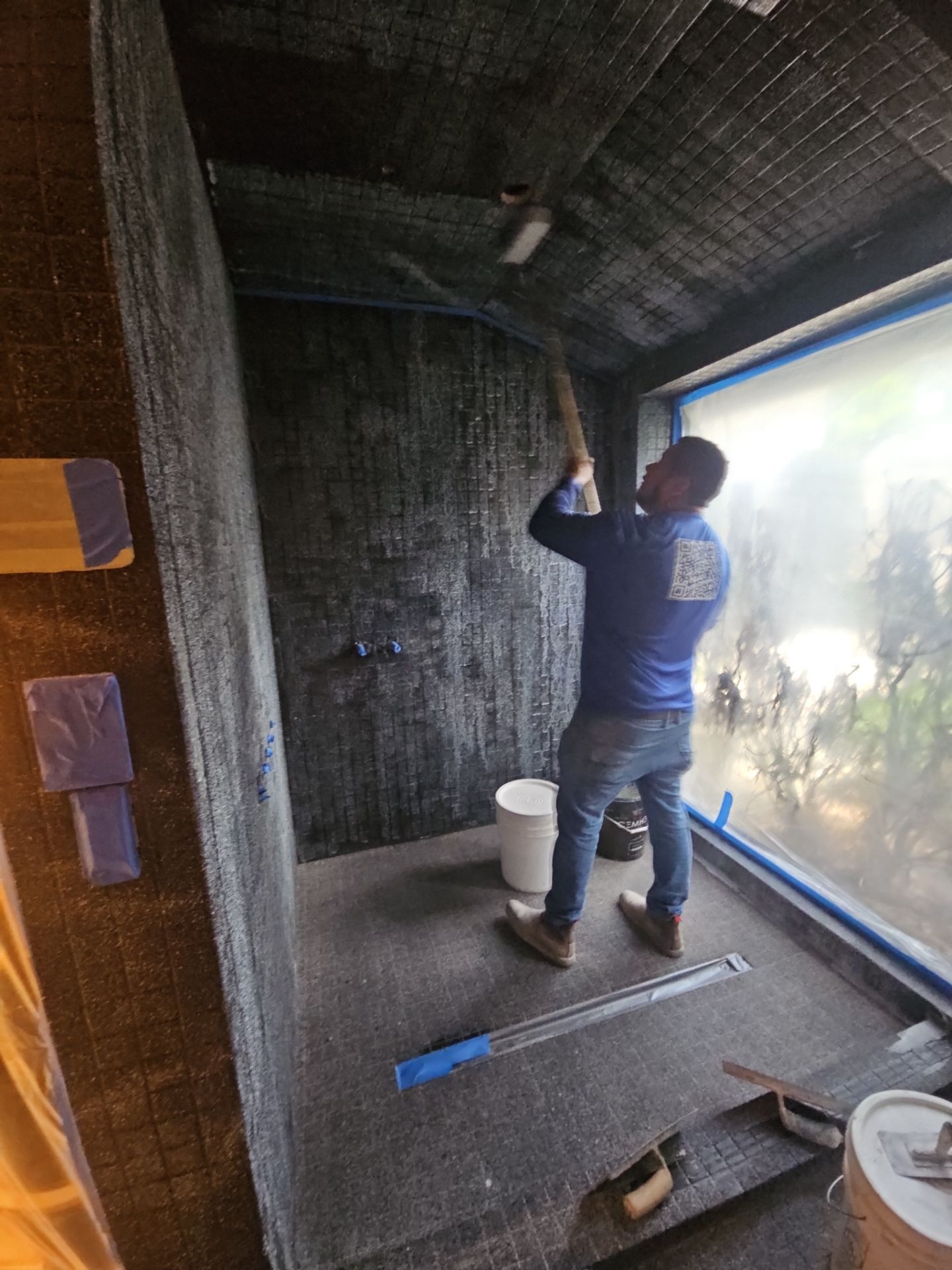 Bathroom Remodeling with Microtopping by Seamless Surfaces