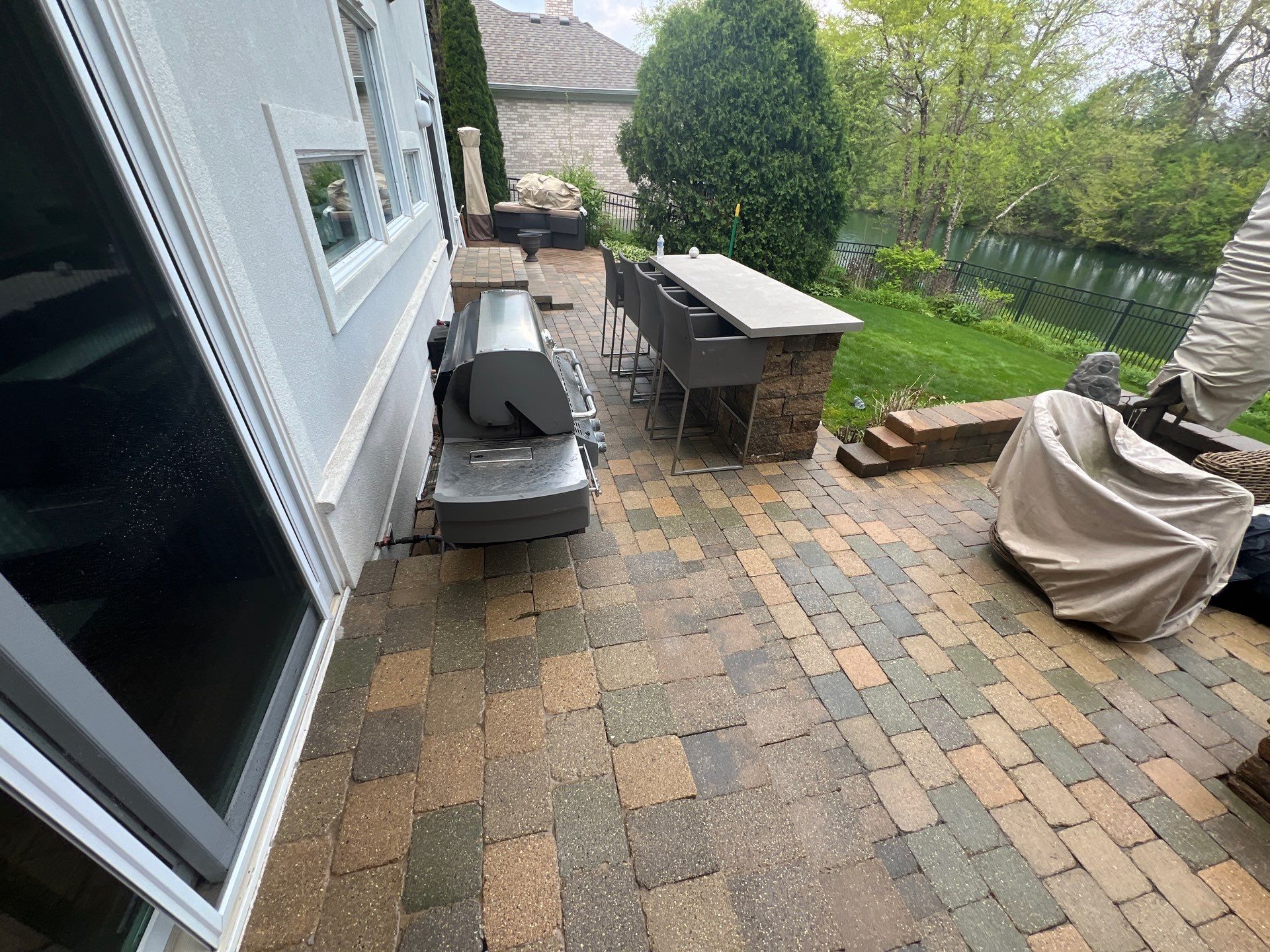 dryvit using Algaecide, soft wash soap by Northern Power Washing LLC.