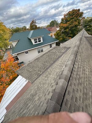Residential Roofing Installation using Asphalt GAF HDZ