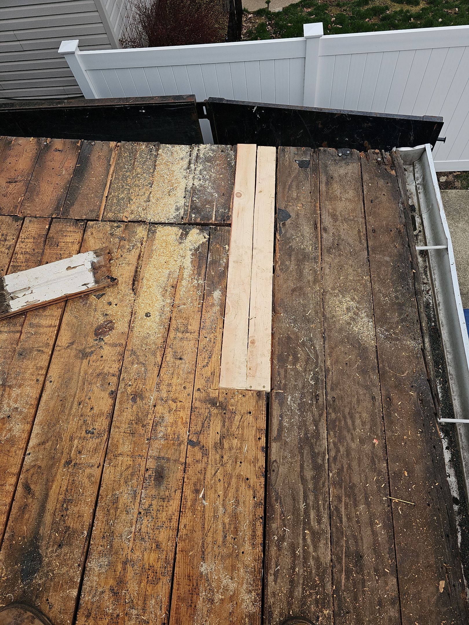 ATLAS PINNACLE COLOR: COASTAL GRANITE DRIP EDGE: WHITE by Eagle Eye Roofing