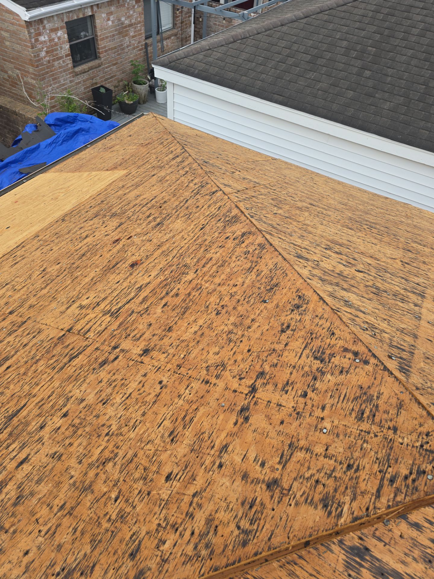 Roof Replacement Houston by Roof Repair Company