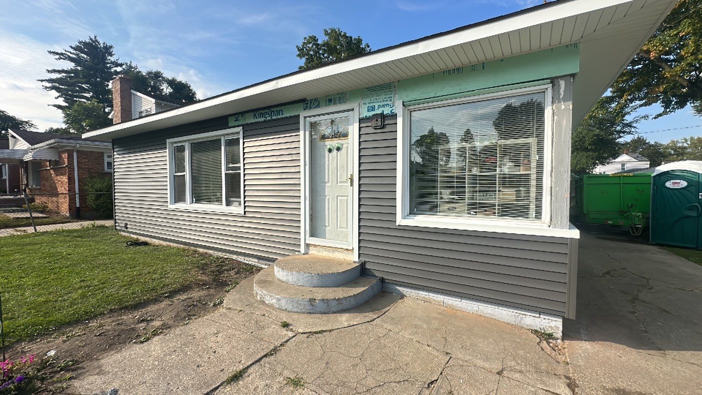 Siding Replacement using CertainTeed Restoration Classis D4 by 180 Contractors