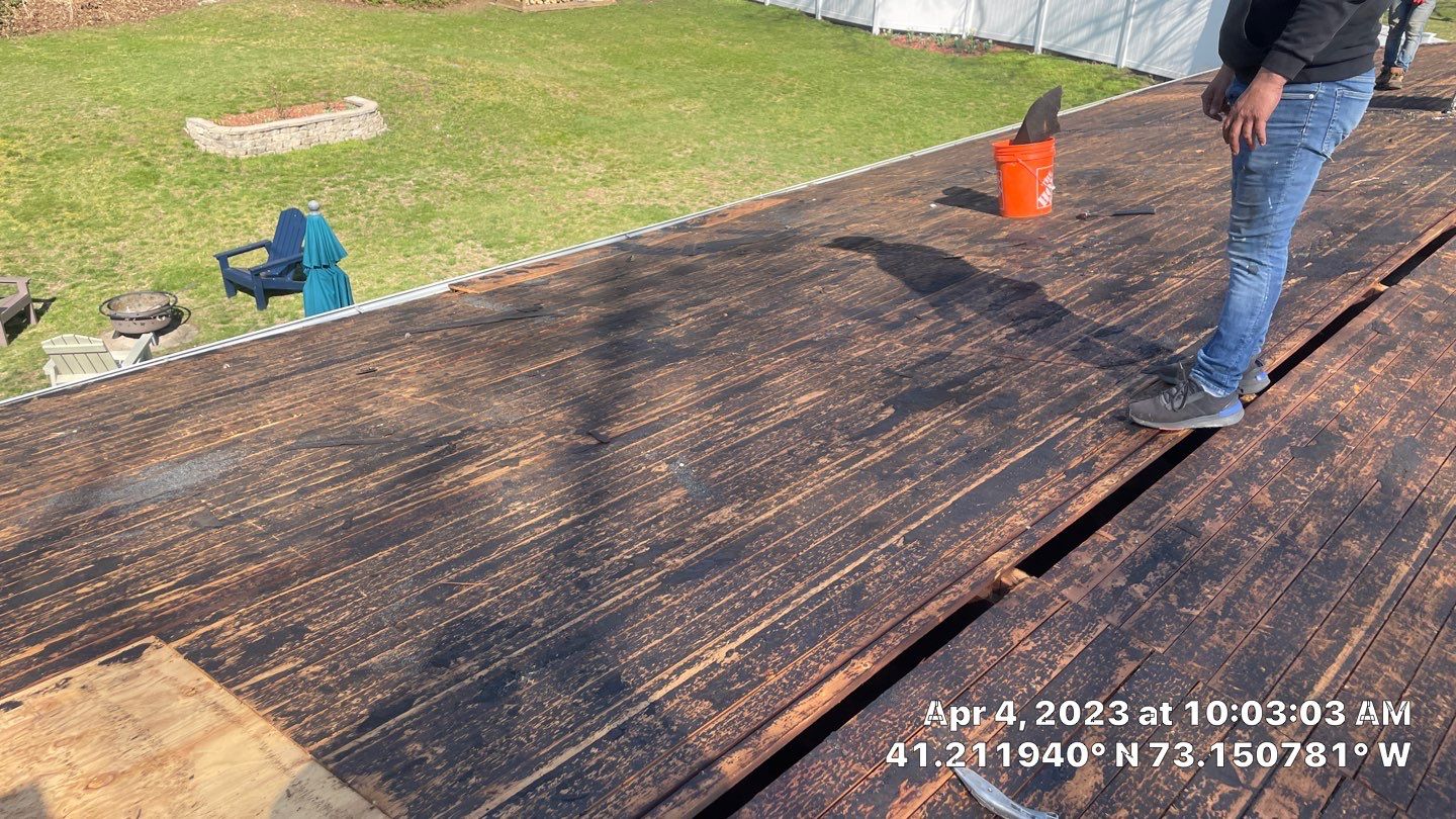 Residential Roofing Installation using Owens Corning TruDefinition Peppercorn  by A Plus Exterior