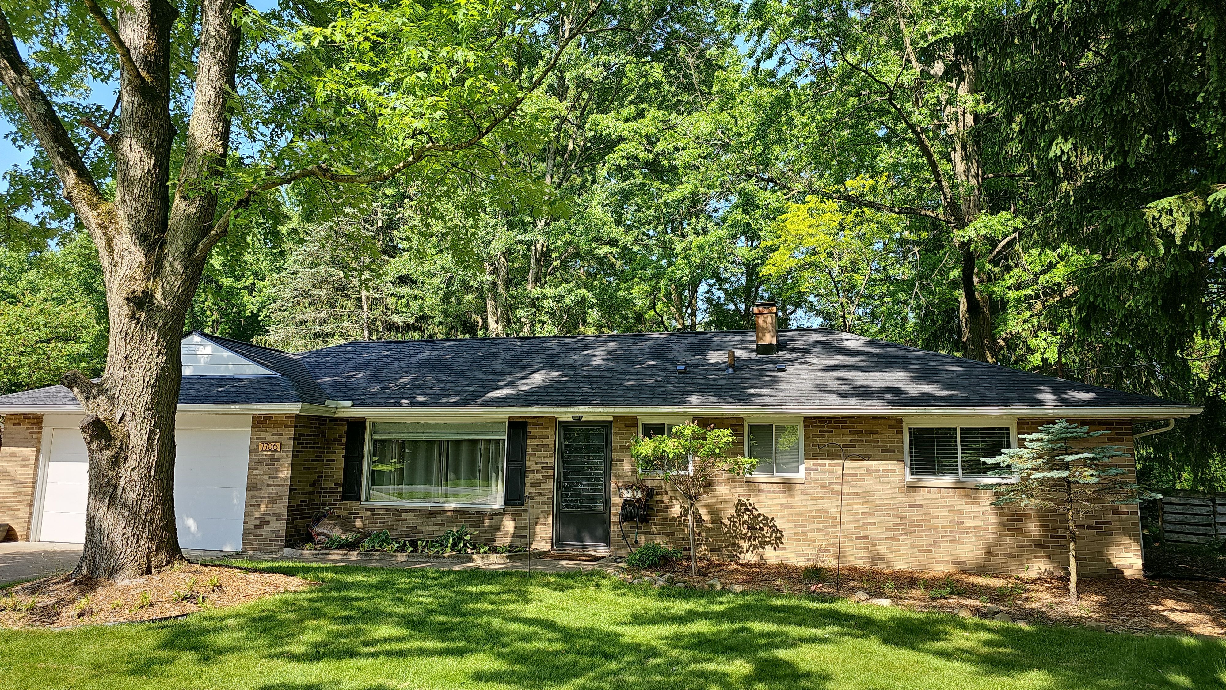 Atlas Pinnacle, Color, Black Shadow, Drip Edge, Color, Black by Eagle Eye Roofing