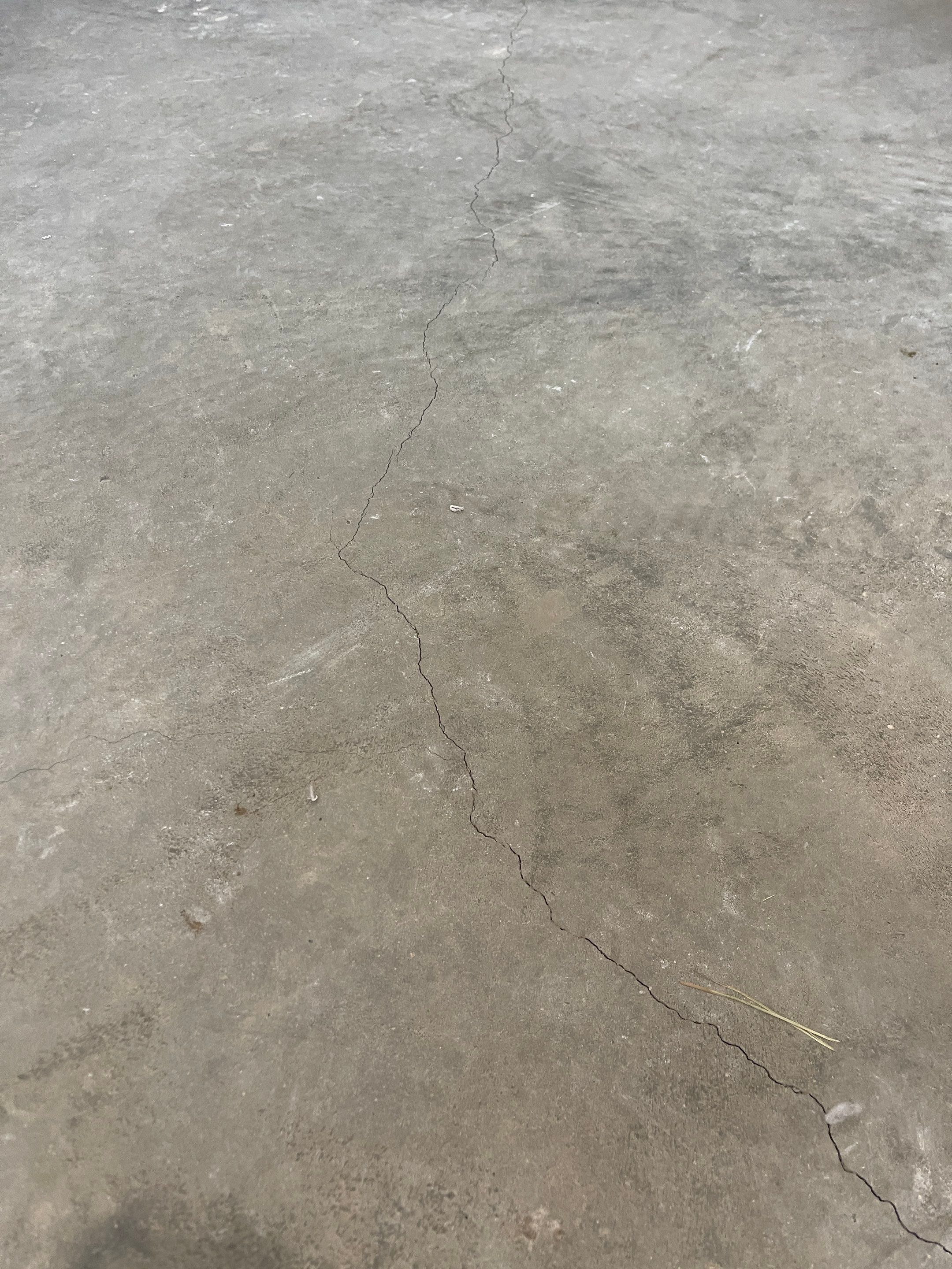 Gravel Flake Garage Floor Coating in Yankton by Select Painting, Coatings & Garage Cabinets